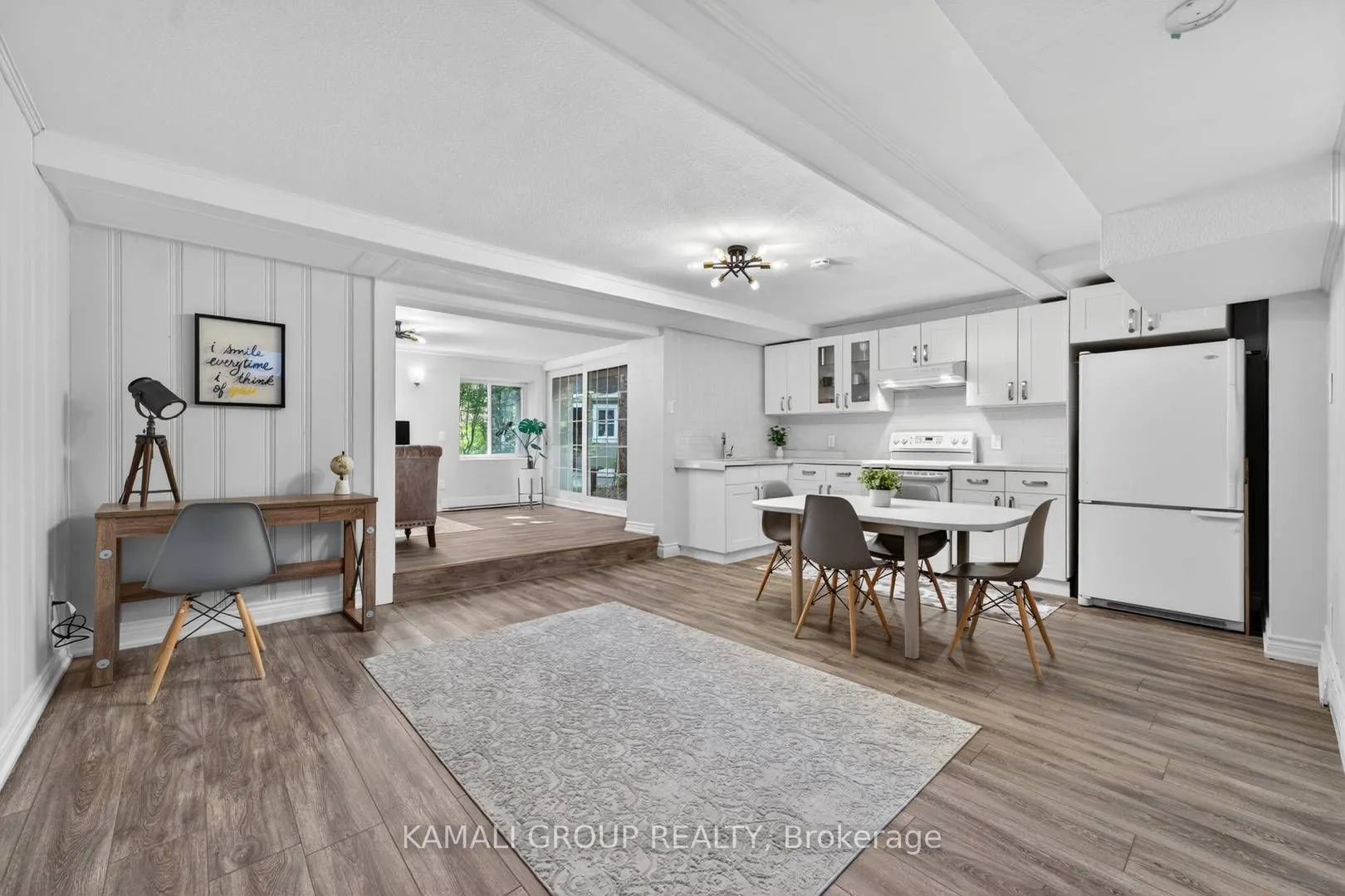 61 Lawnwood Court