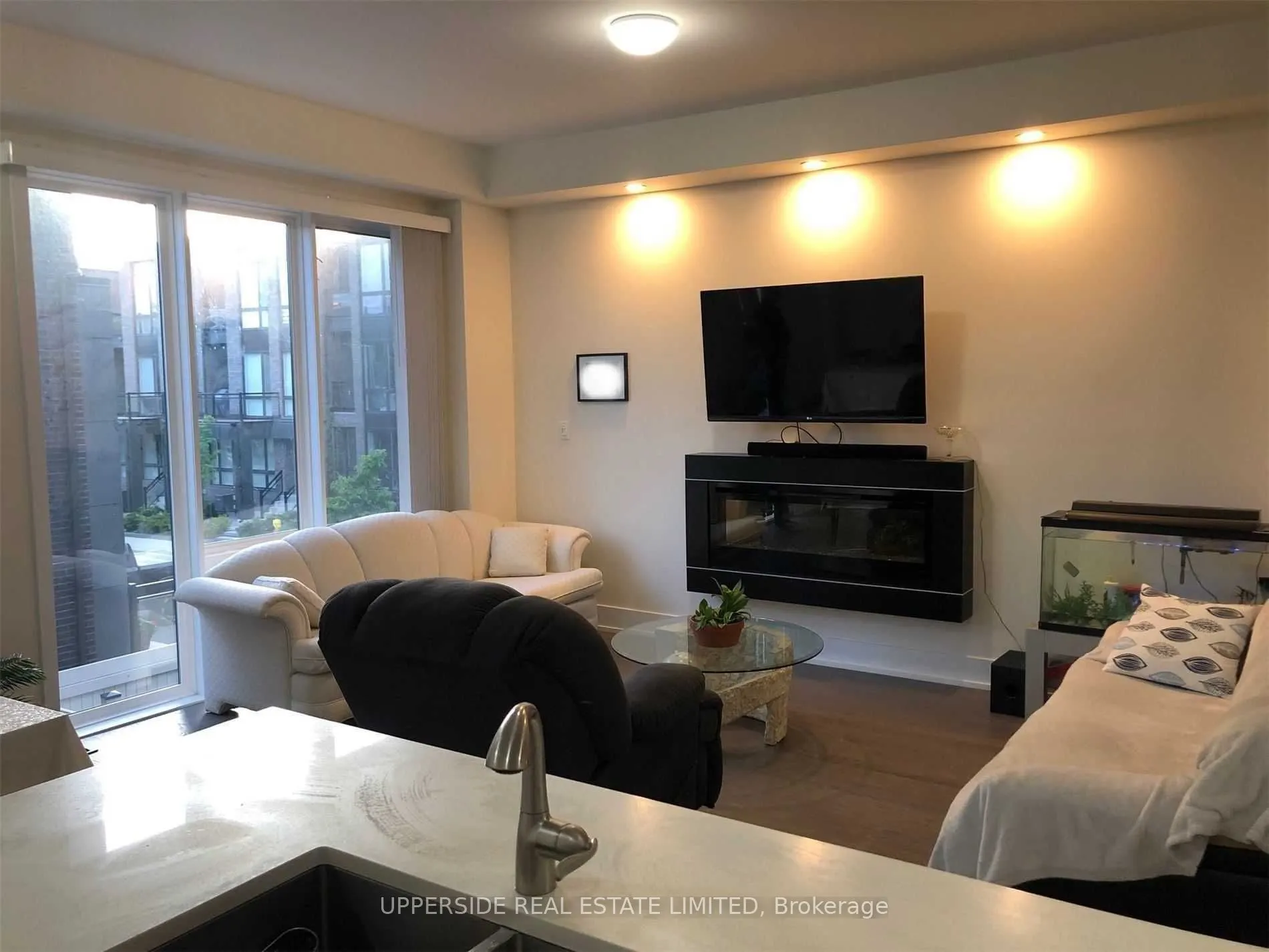 8 Sable Road