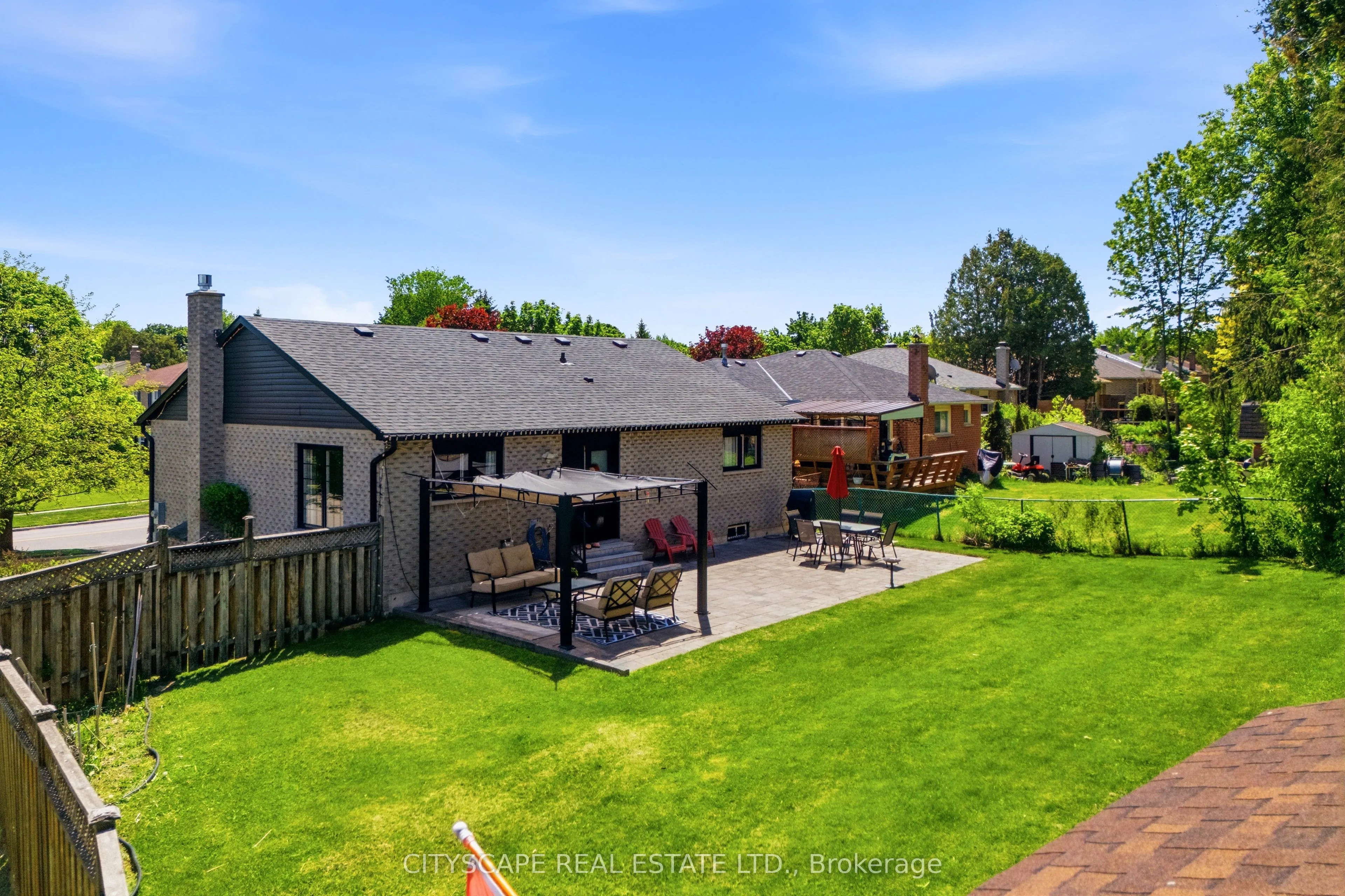 44 Stonehill Boulevard