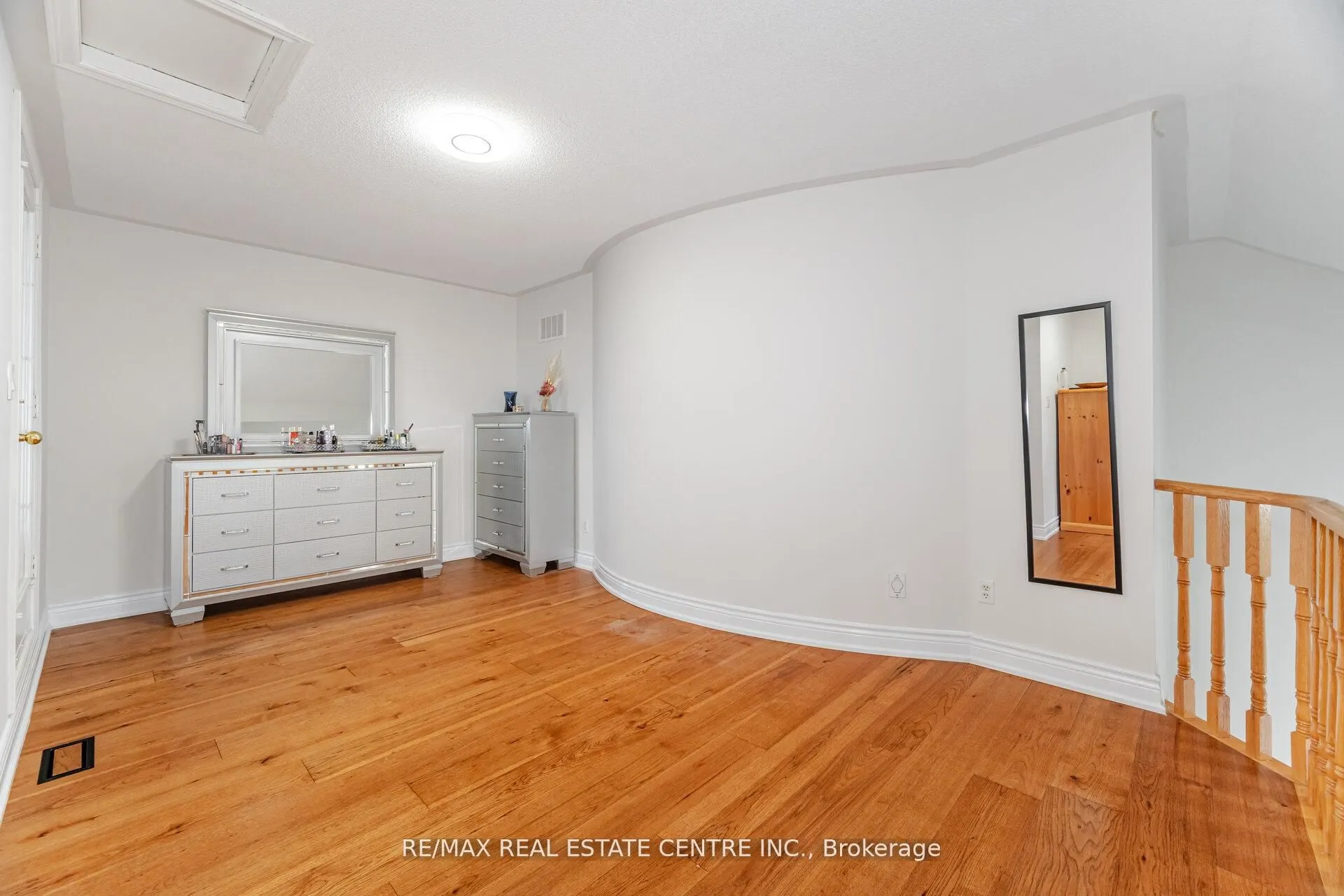 24 Futura Avenue