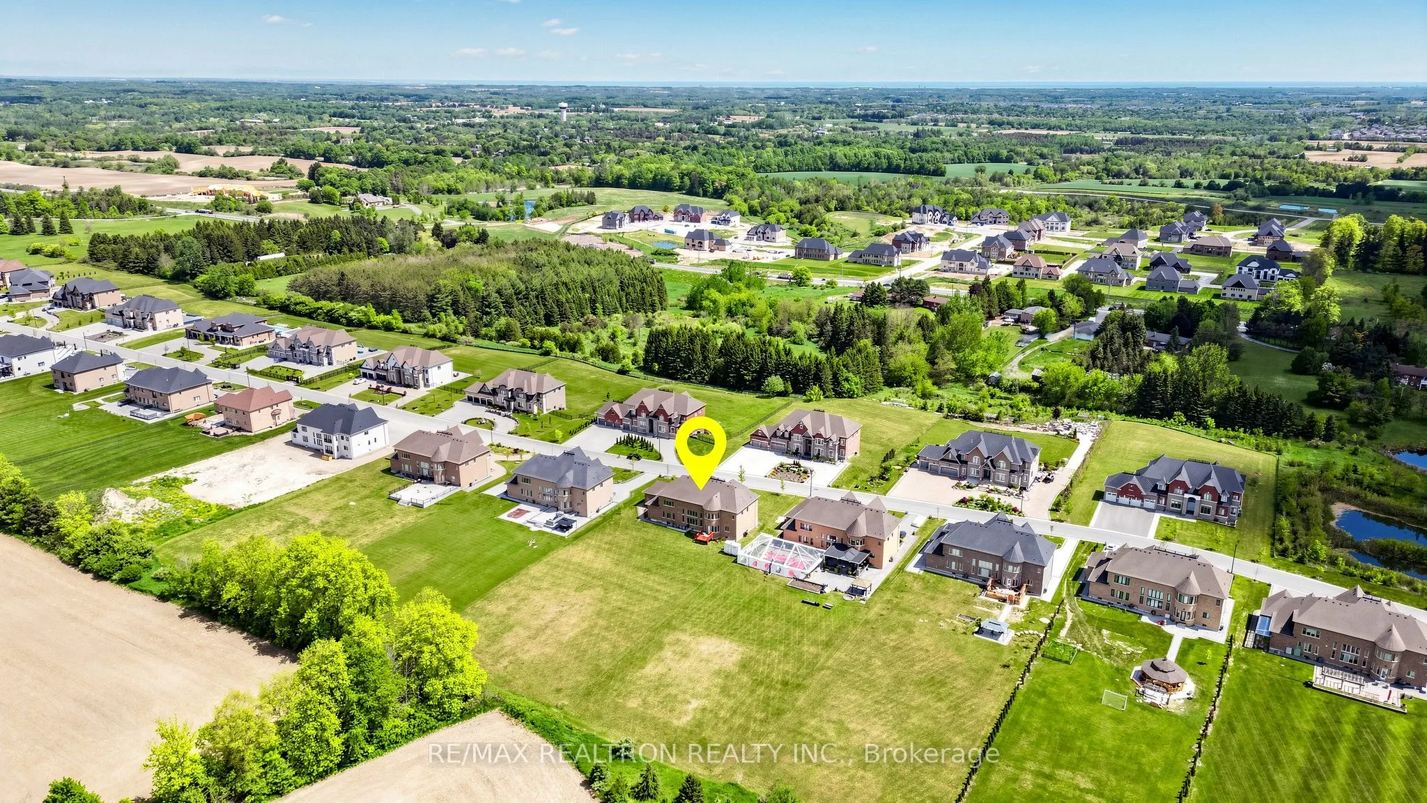 28 Sam Davis Court