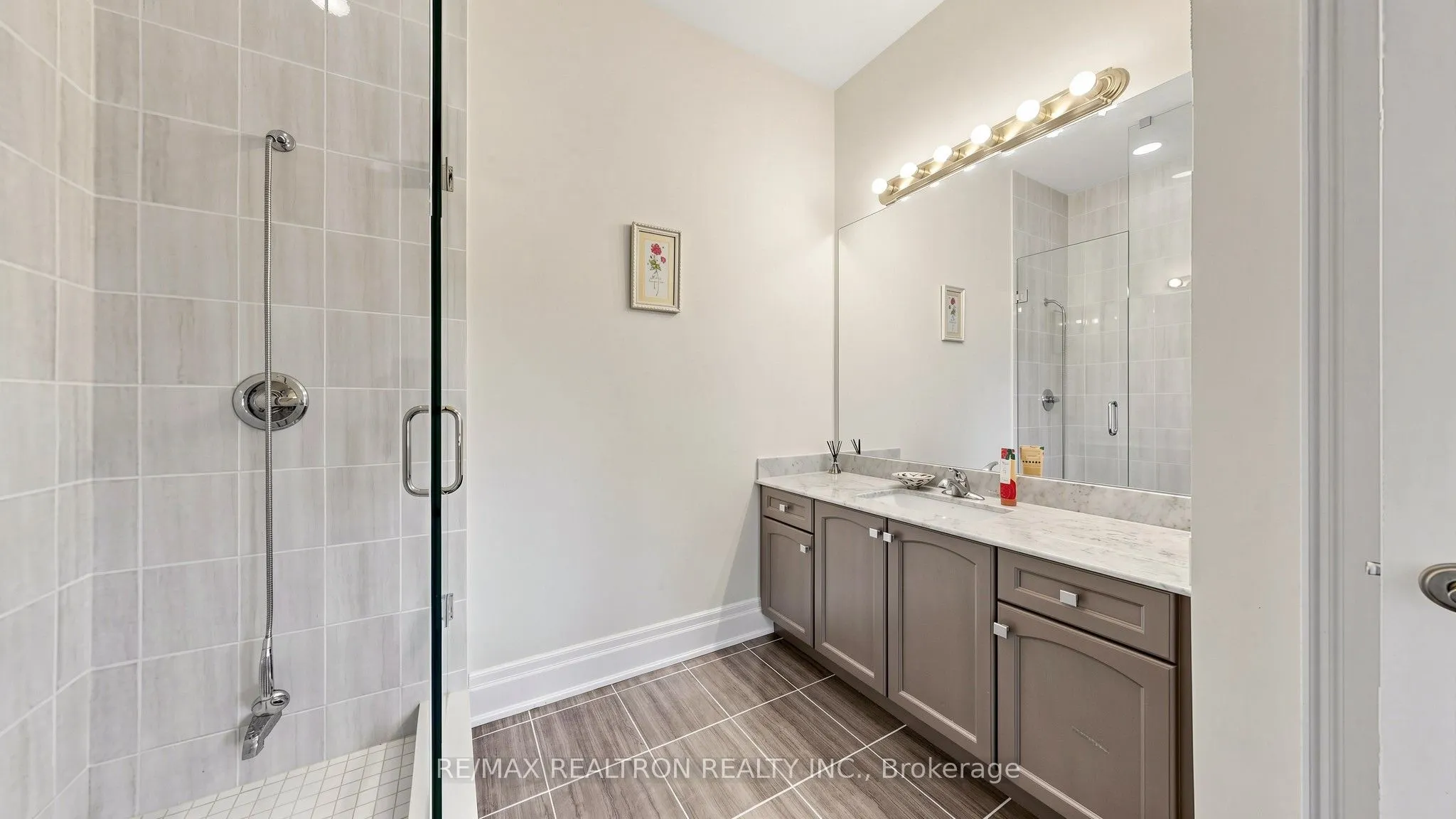 28 Sam Davis Court