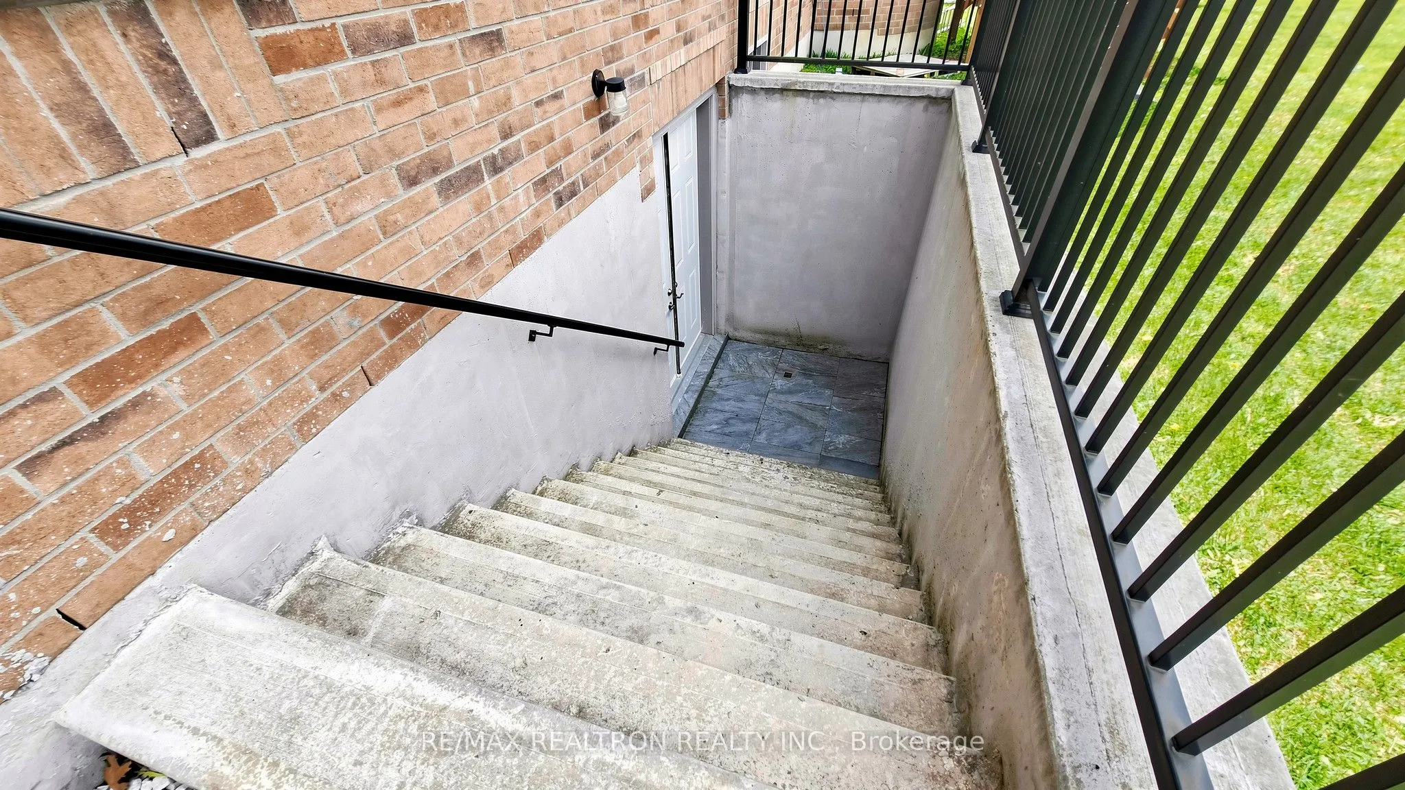 28 Sam Davis Court
