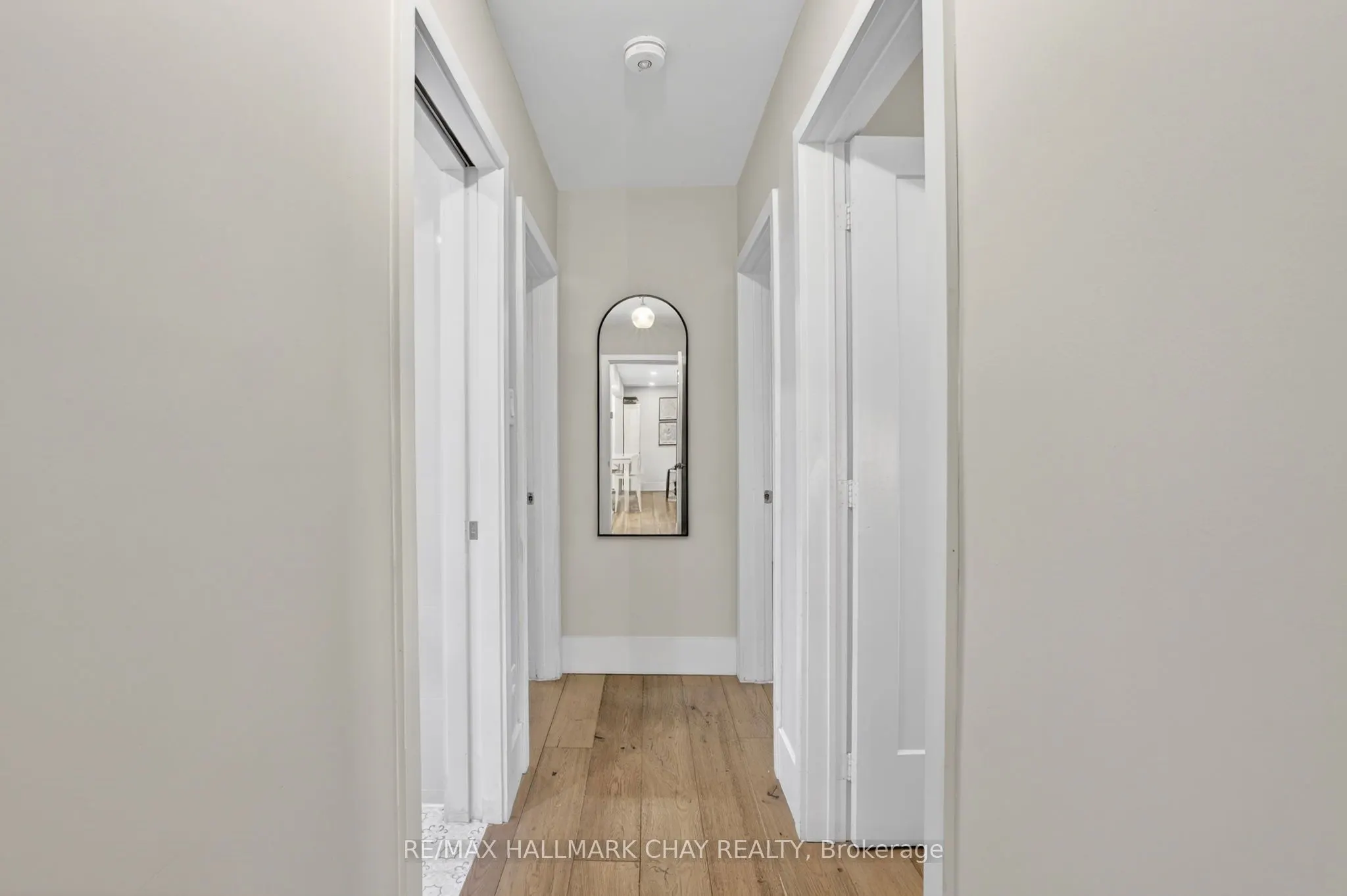 1587 Mount Albert Road