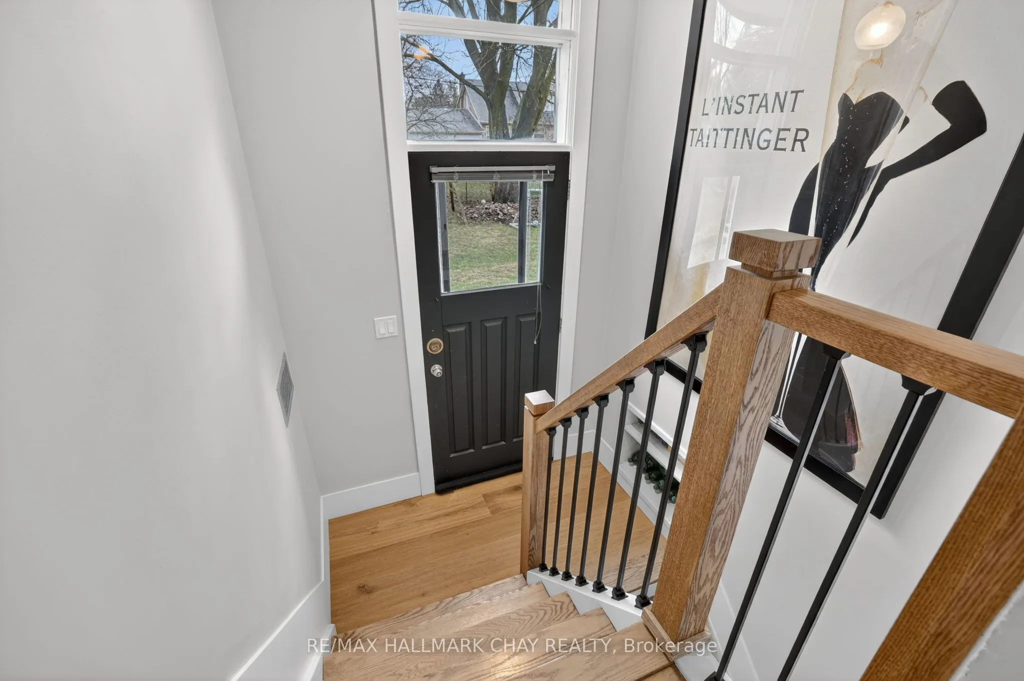 1587 Mount Albert Road