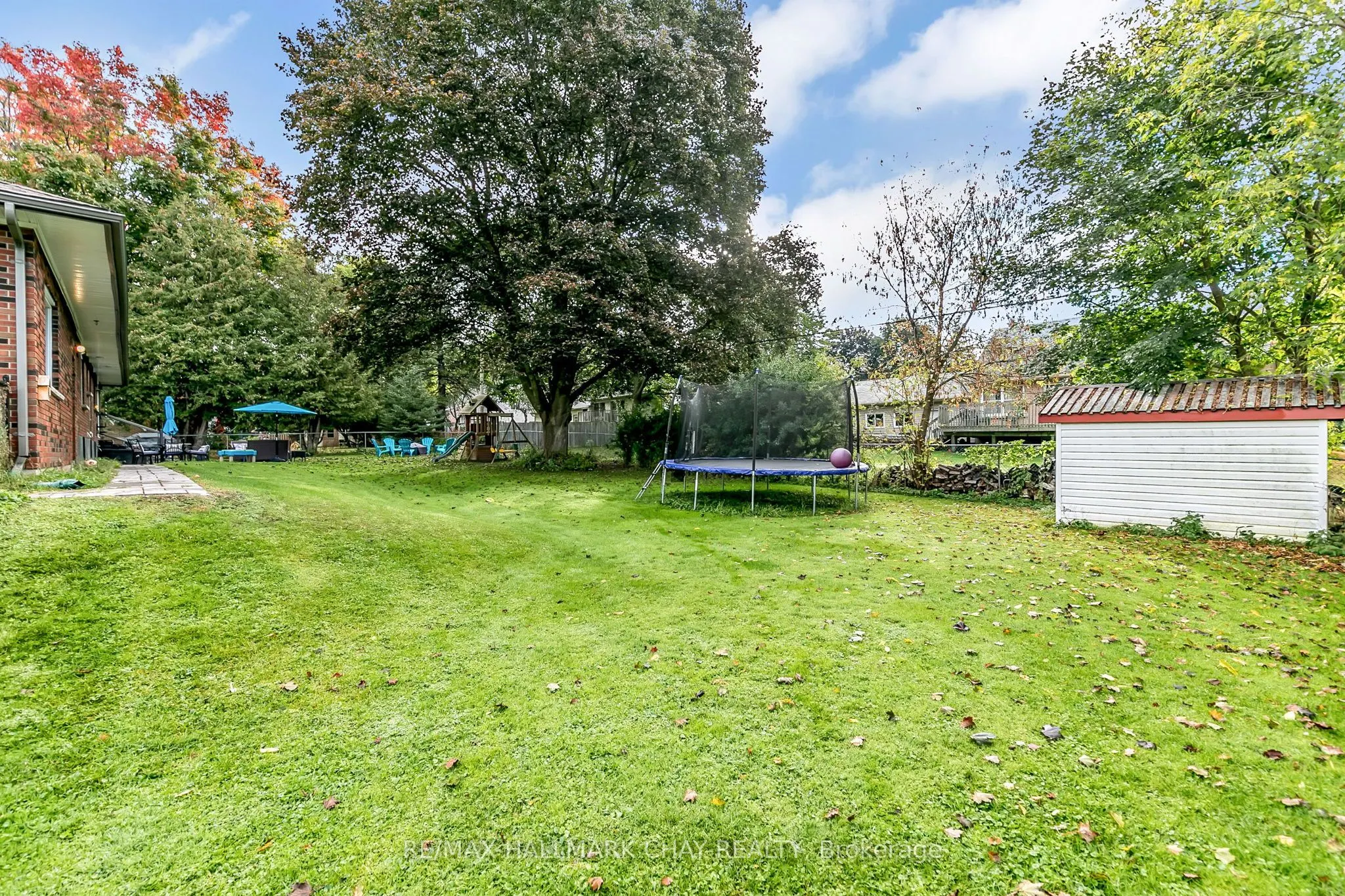 1587 Mount Albert Road