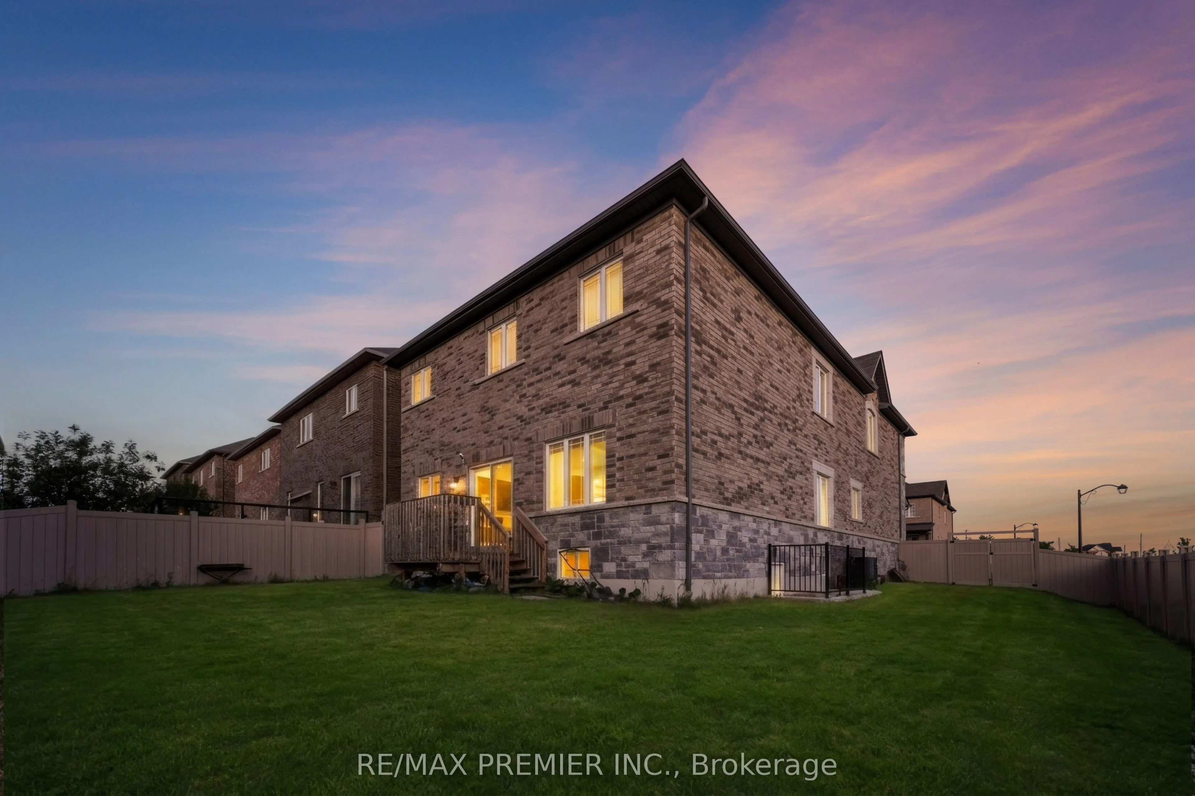 122 Mckenzie Way