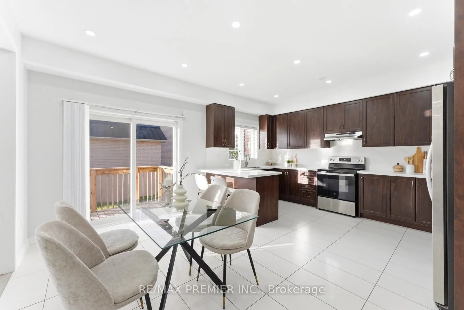 122 Mckenzie Way