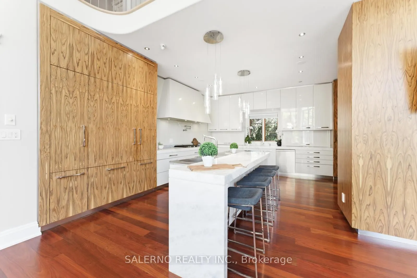 32 Daleview Court
