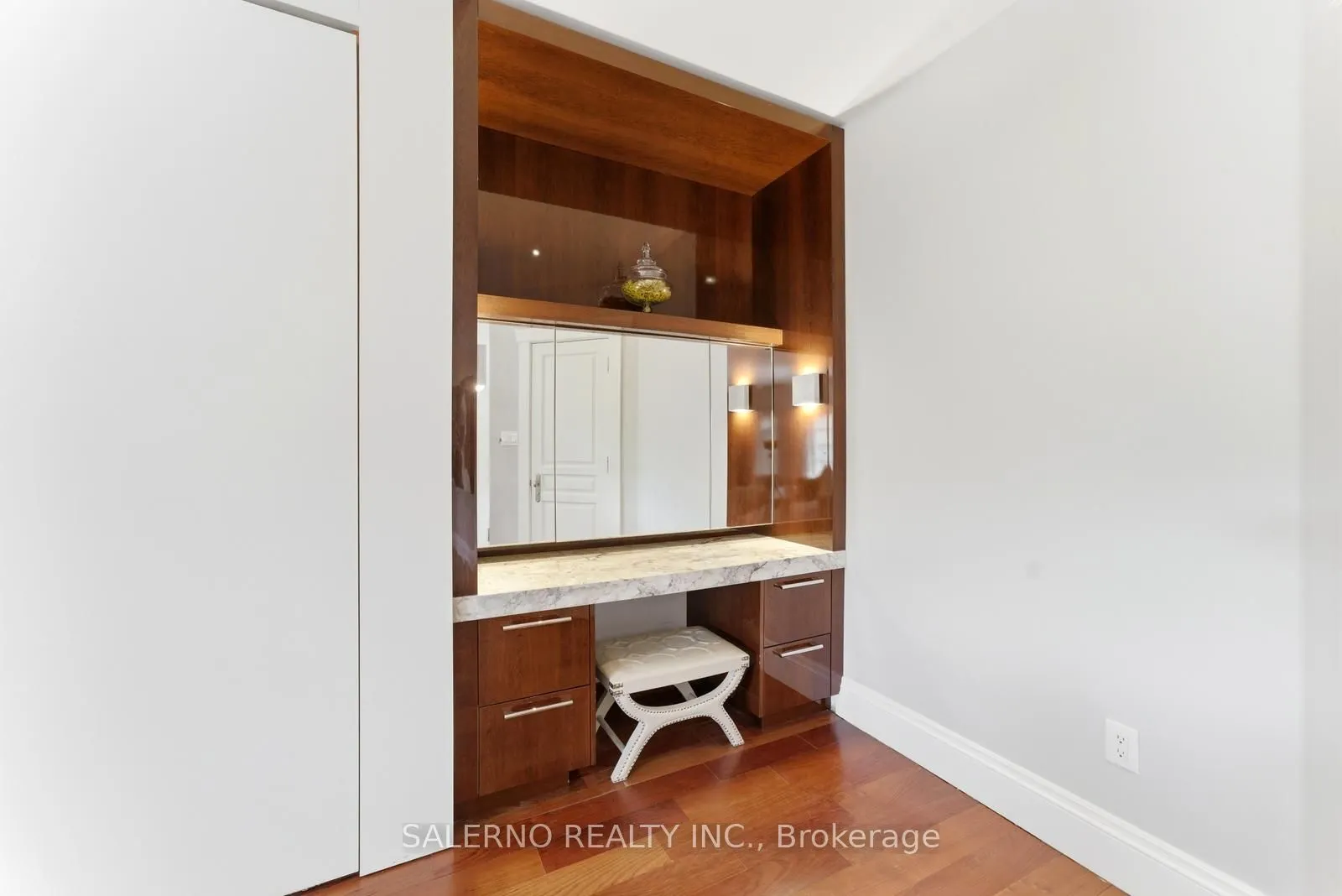 32 Daleview Court