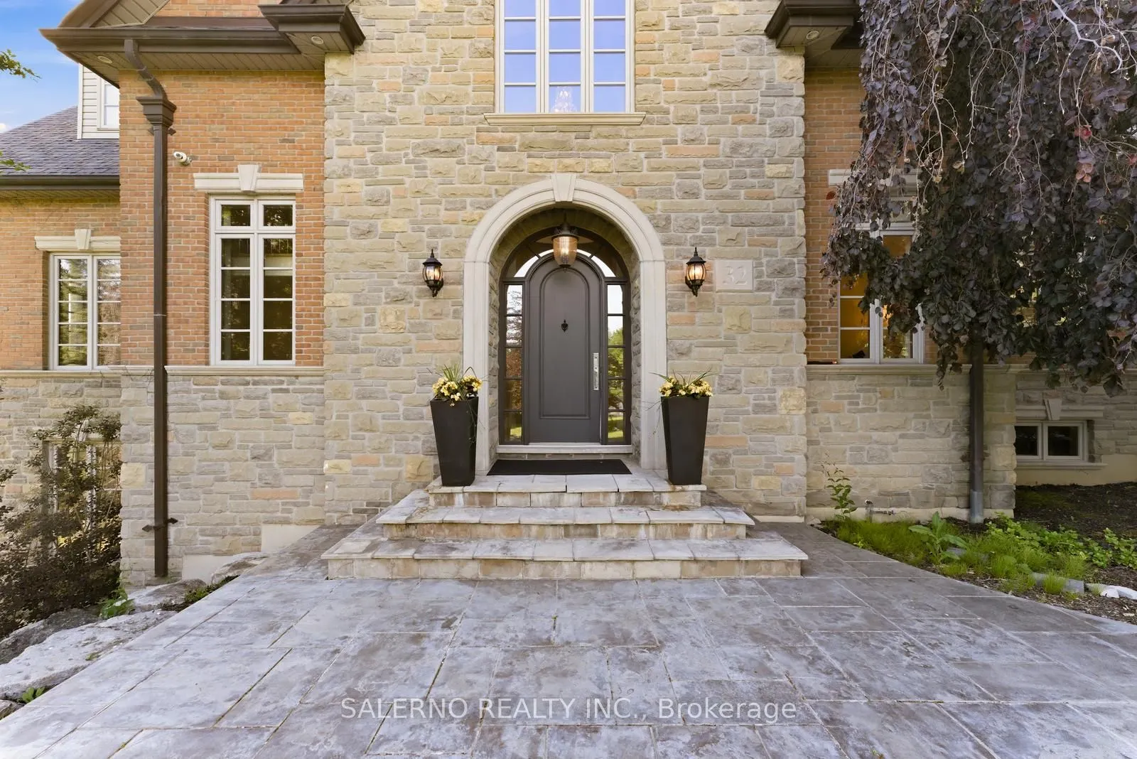 32 Daleview Court