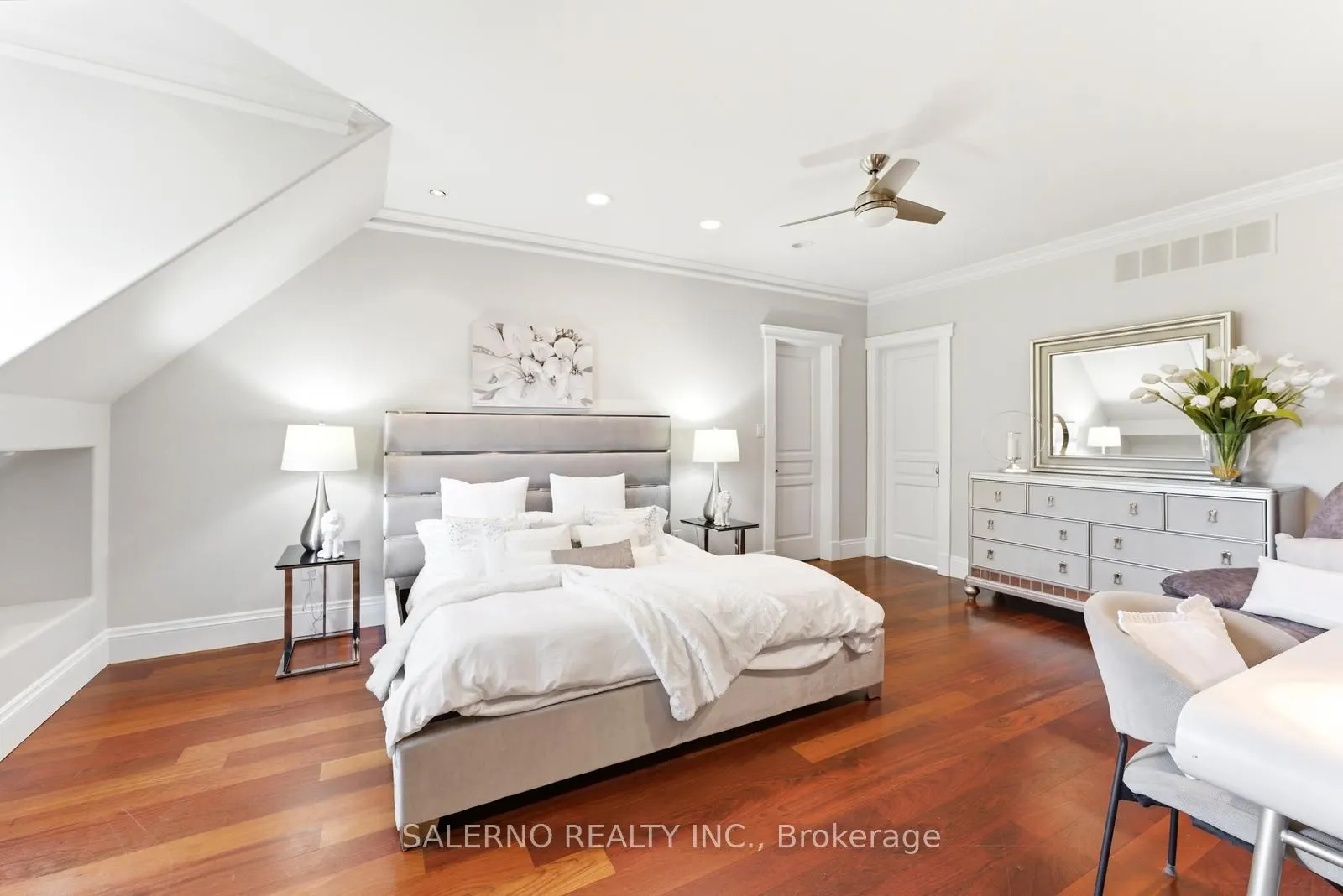 32 Daleview Court