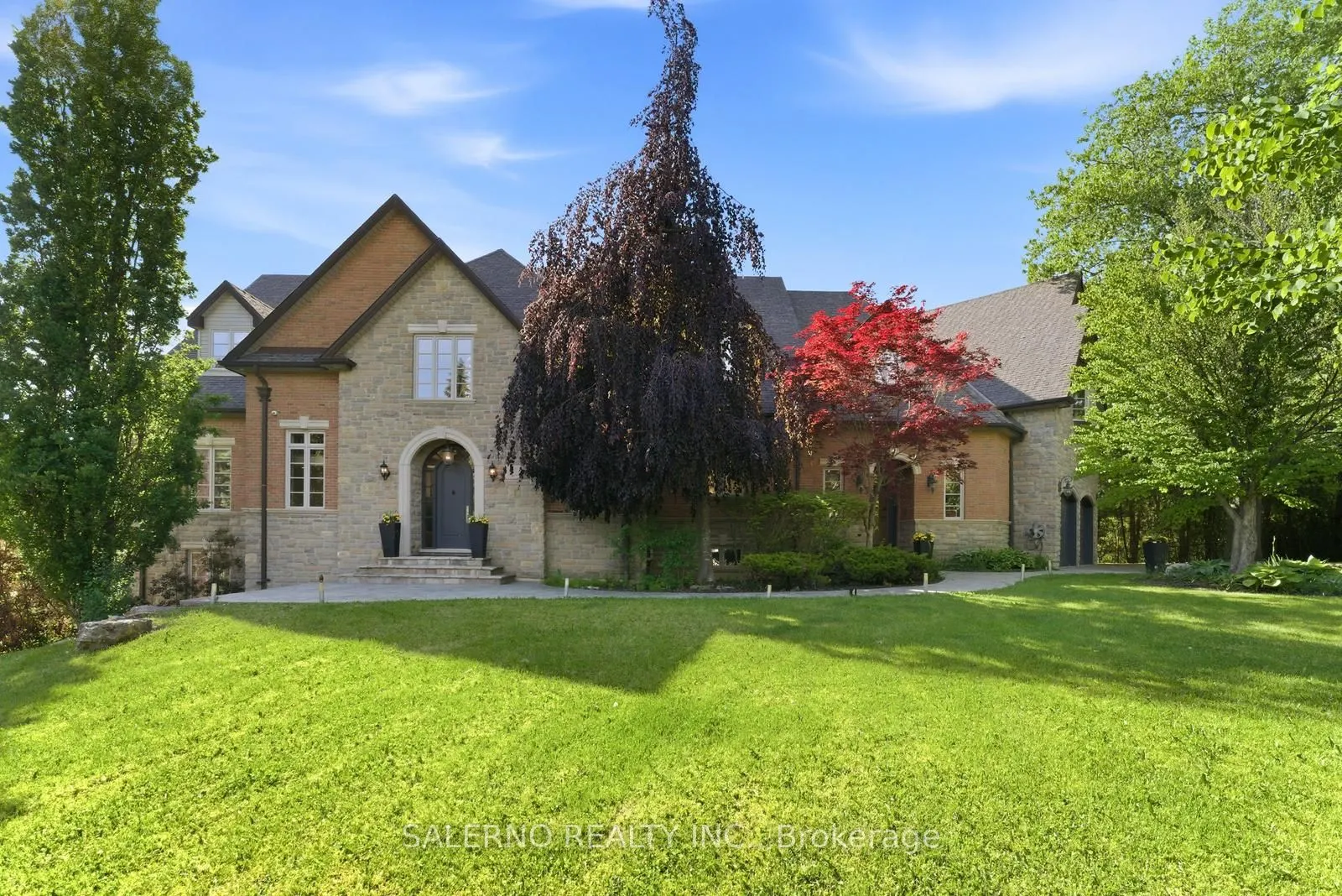 32 Daleview Court