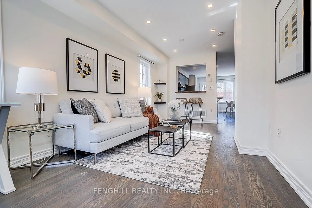 375 White's Hill Avenue