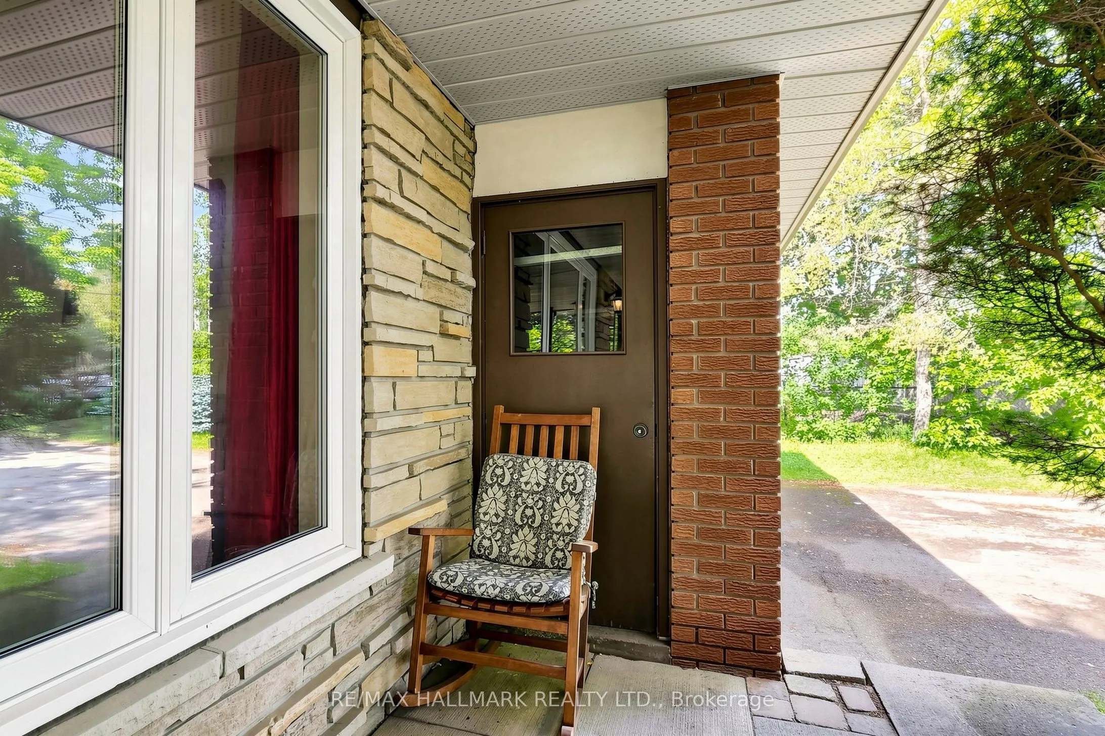 5193 Aurora Road