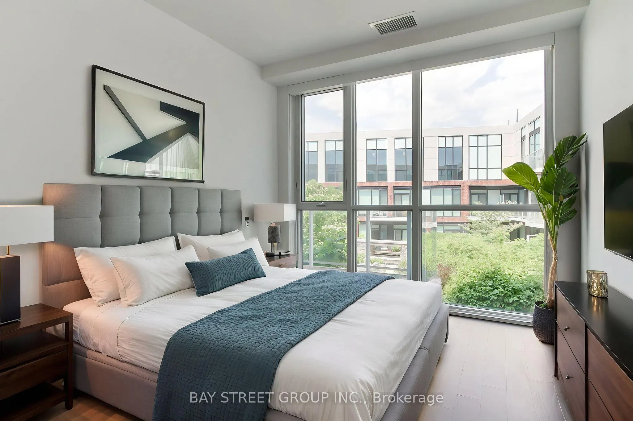 20 Fred Varley Drive #312