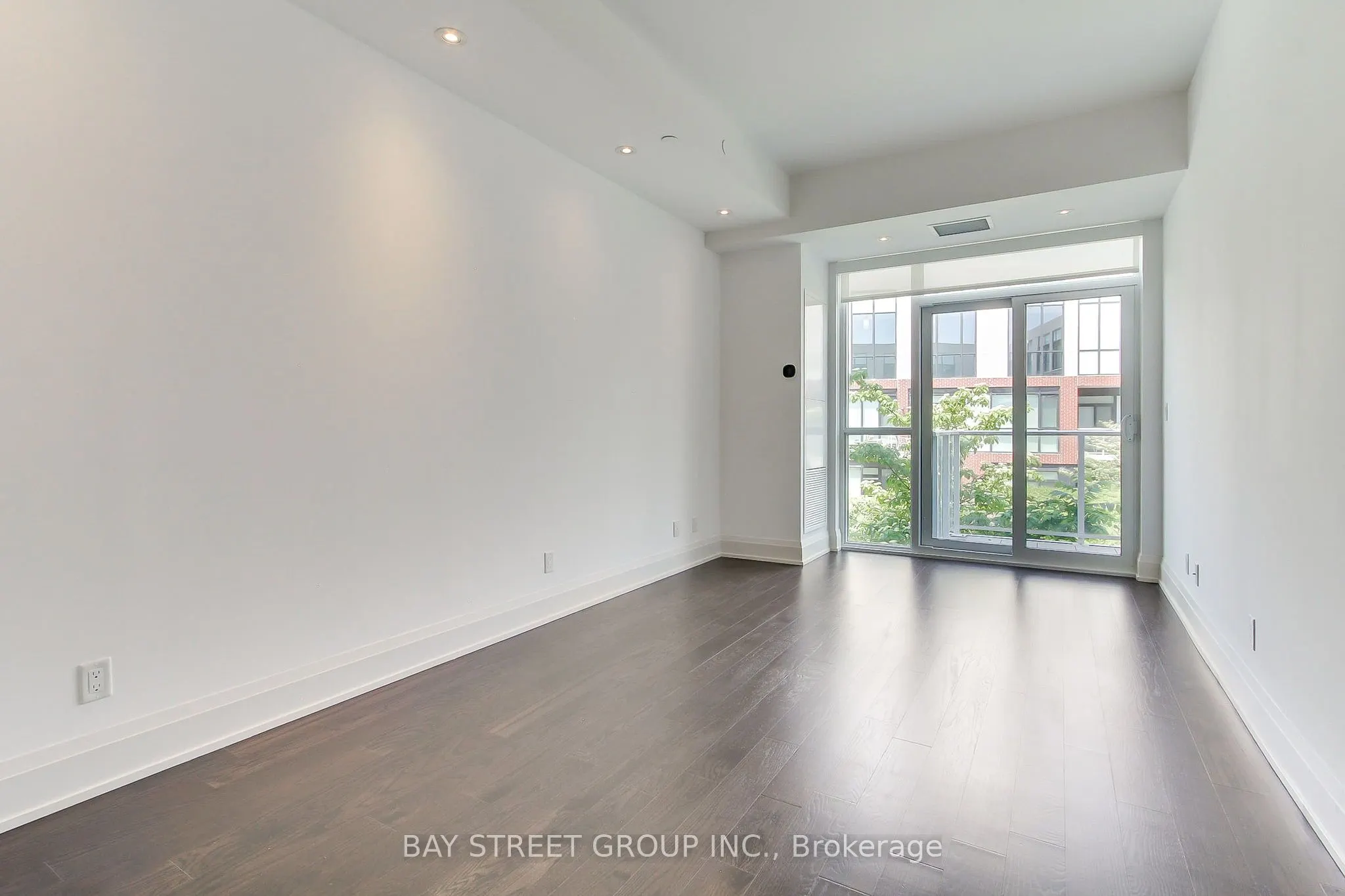20 Fred Varley Drive #312