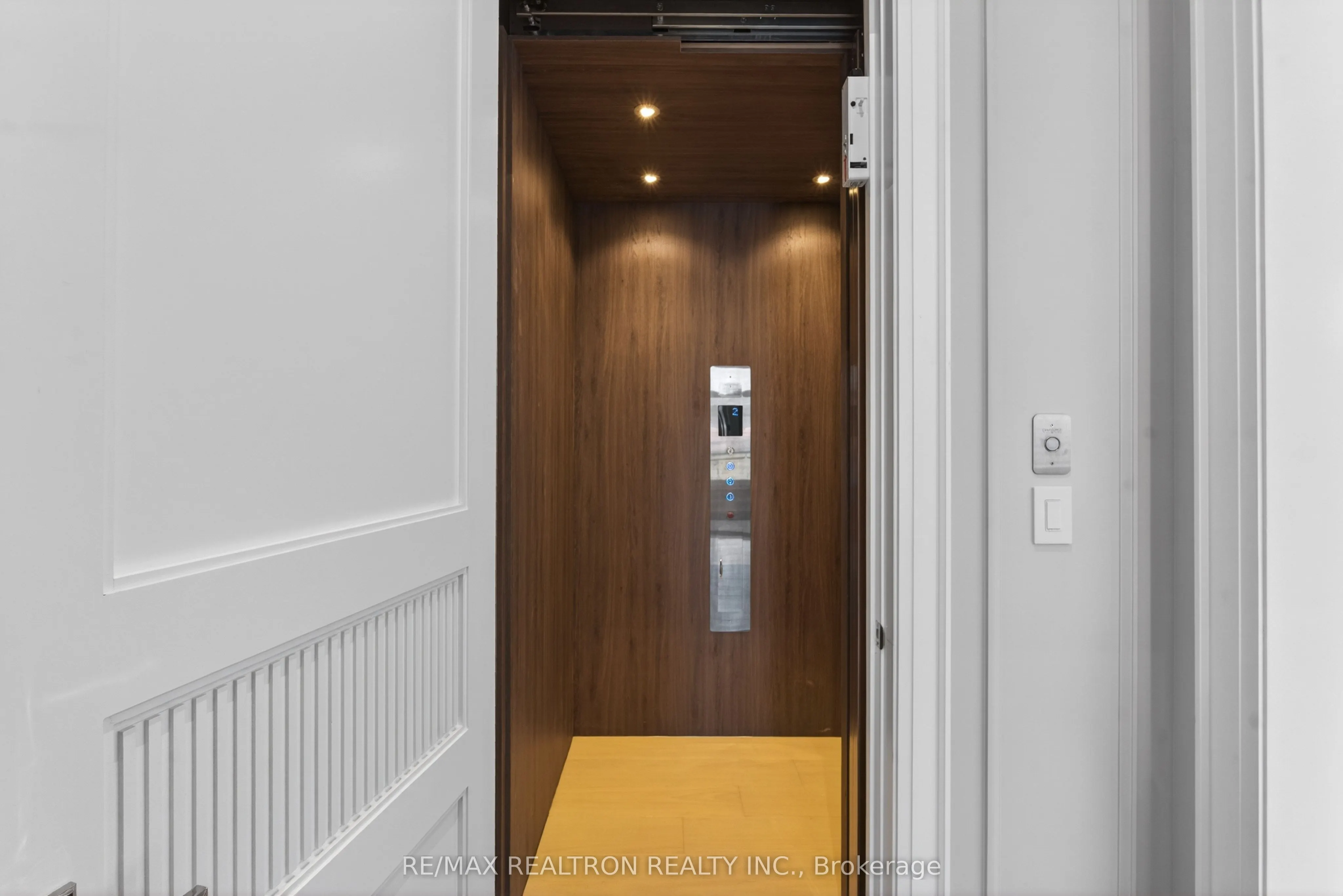 17 Pebblelane Court