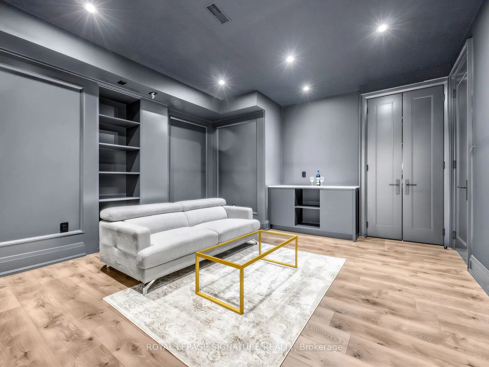 73 Starlight Crescent