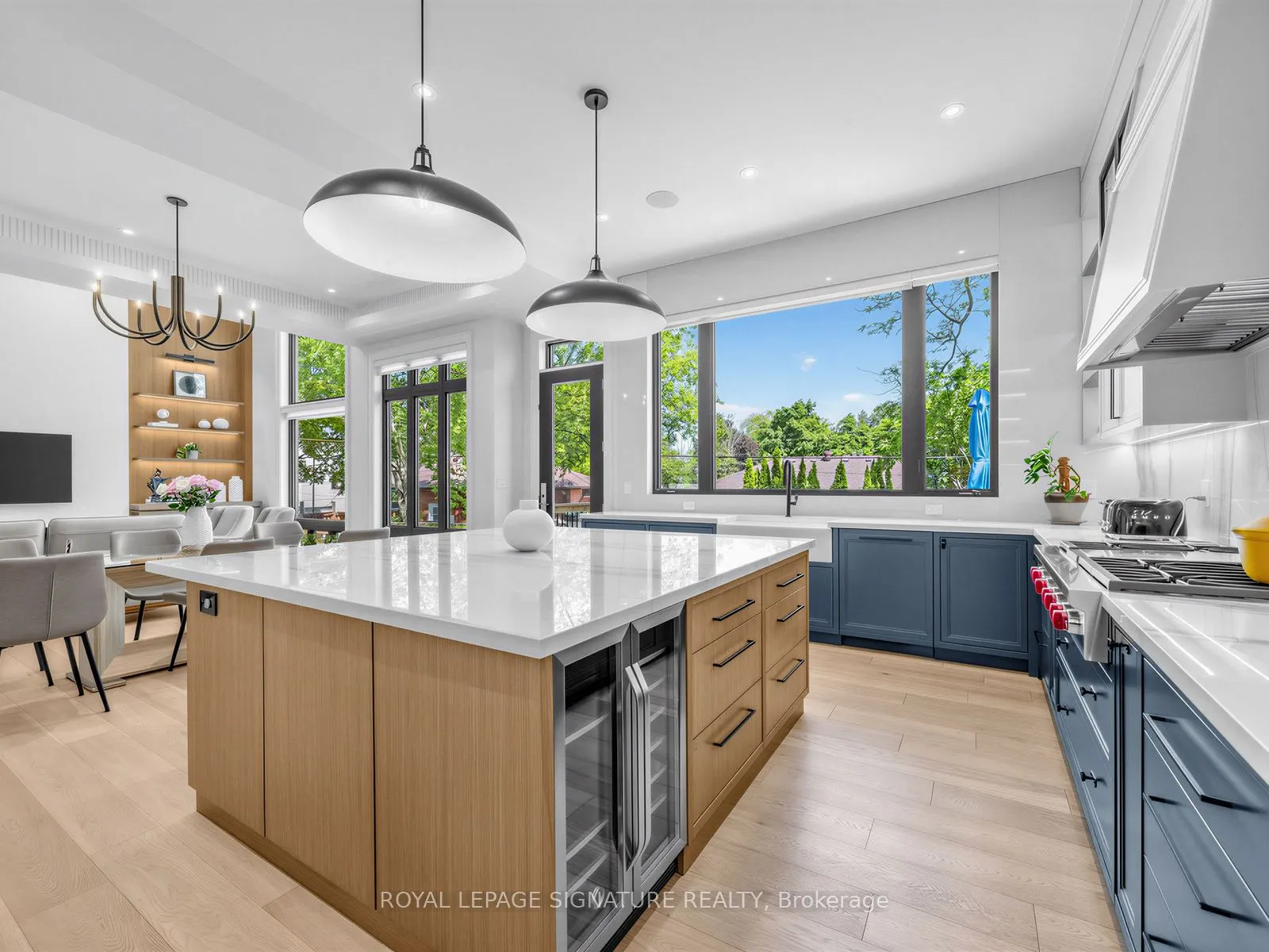 73 Starlight Crescent