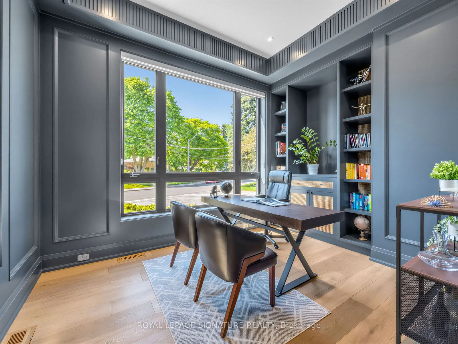 73 Starlight Crescent