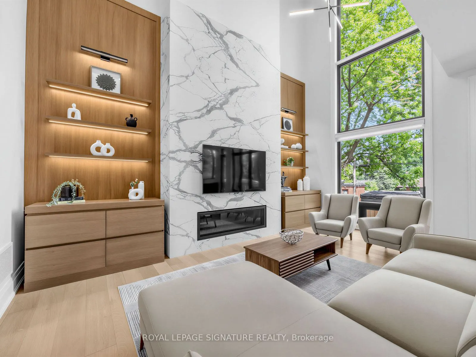 73 Starlight Crescent