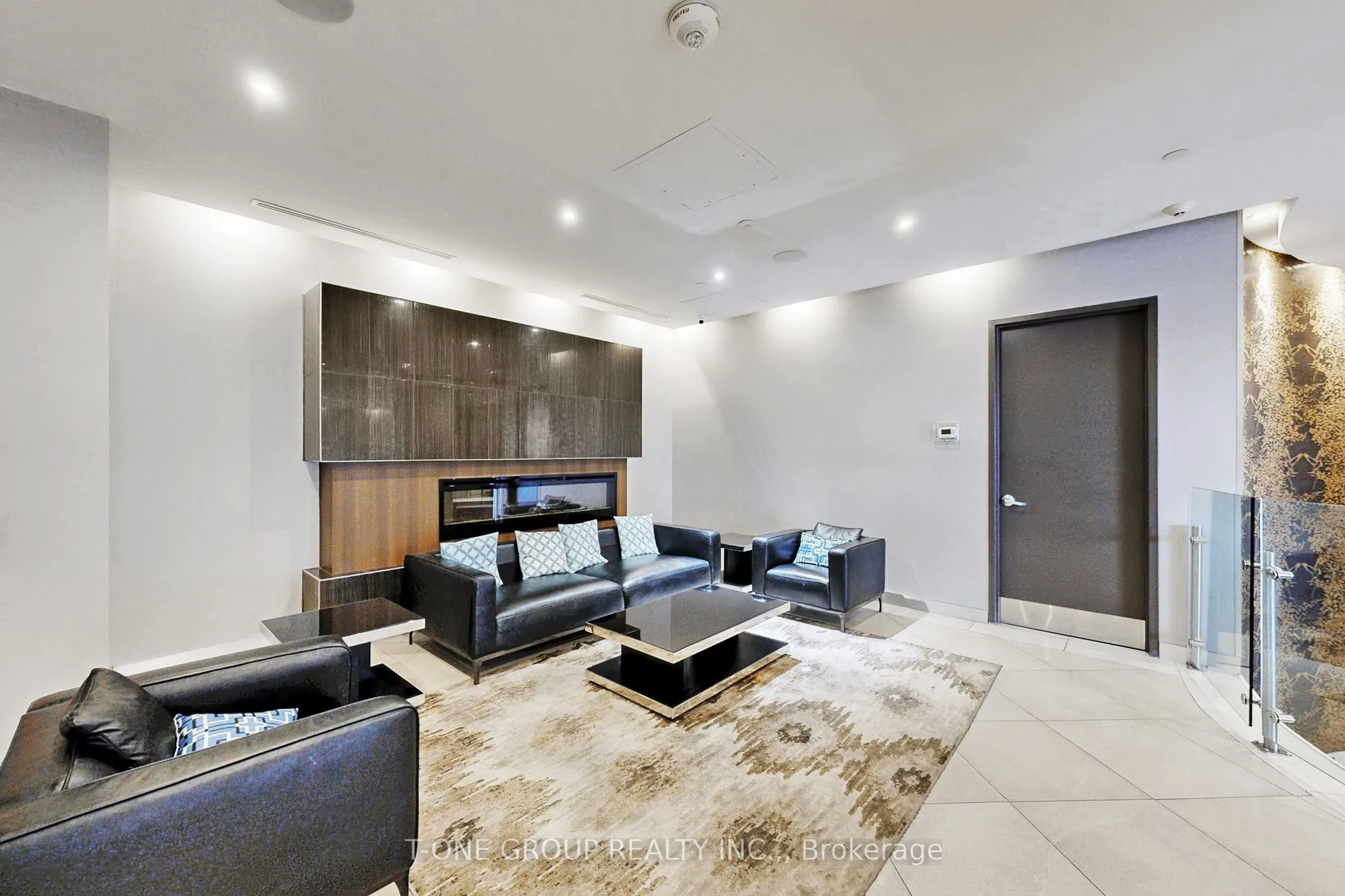 8323 Kennedy Road #508