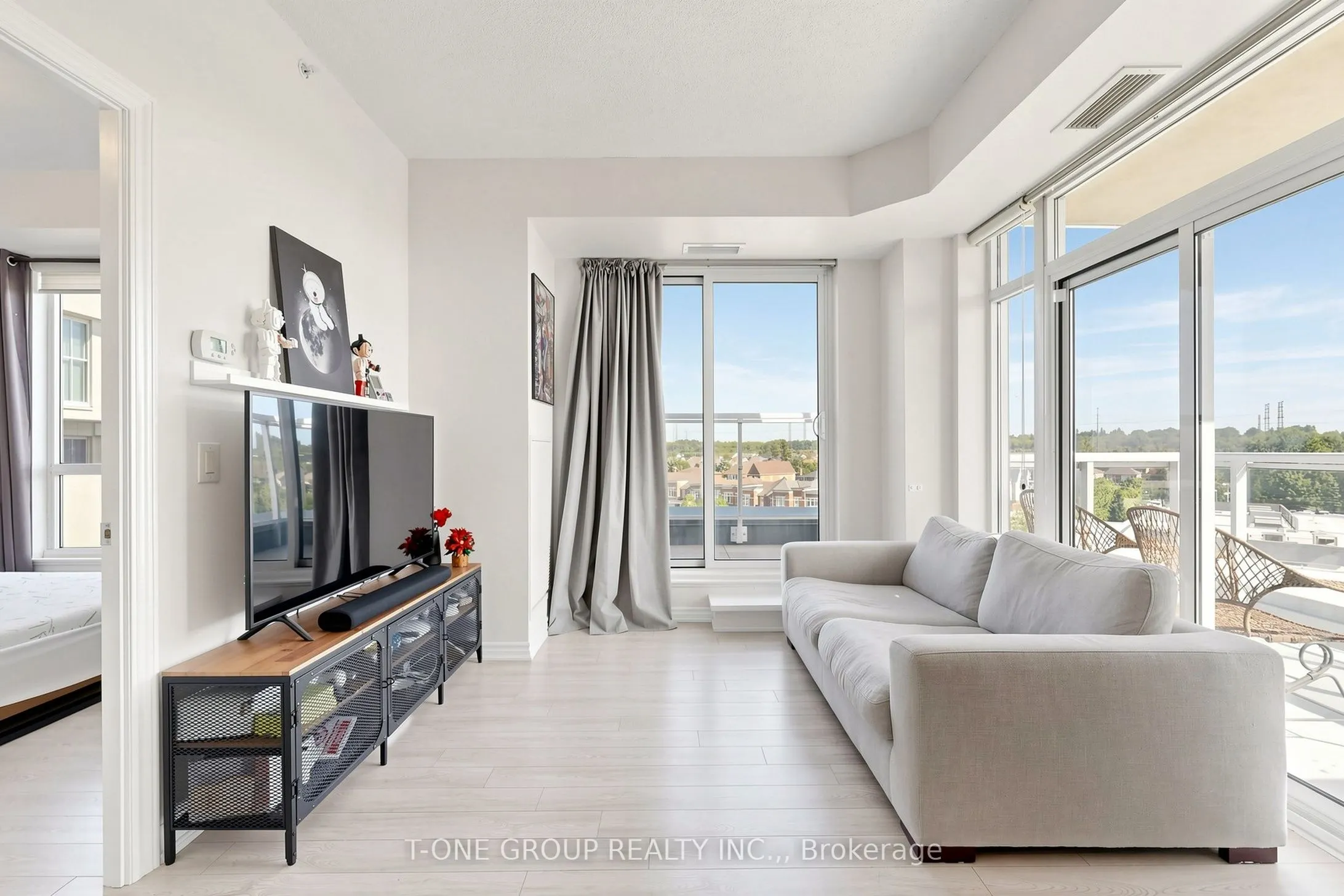 8323 Kennedy Road #508