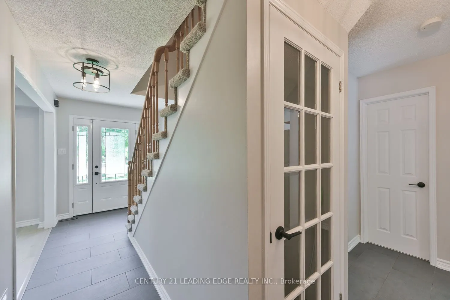 30 McGuire Crescent