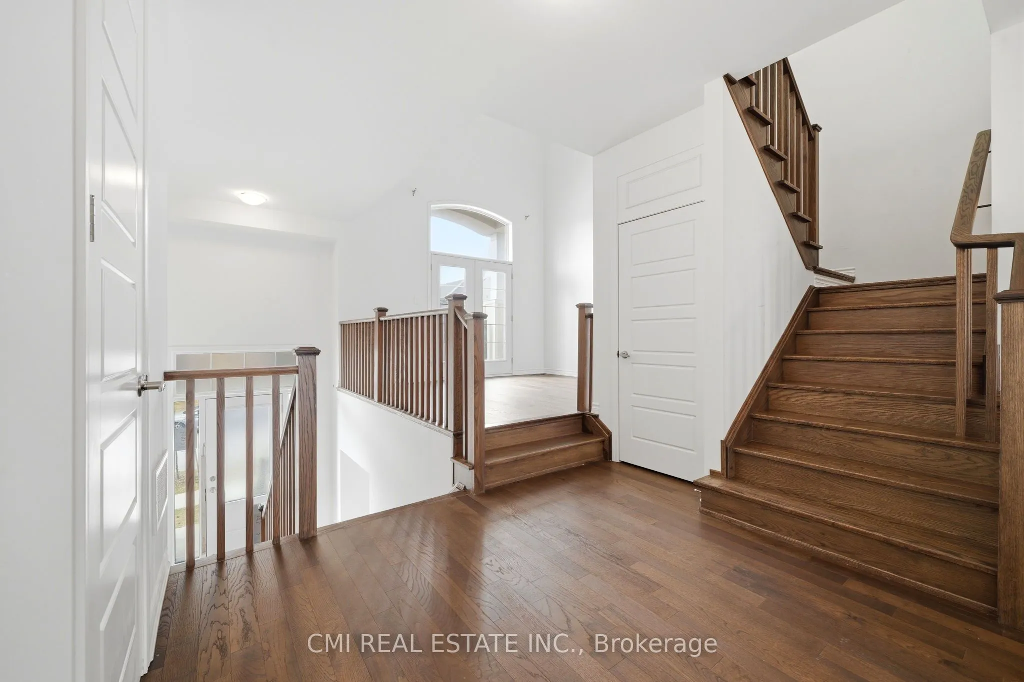 656 Newlove Street