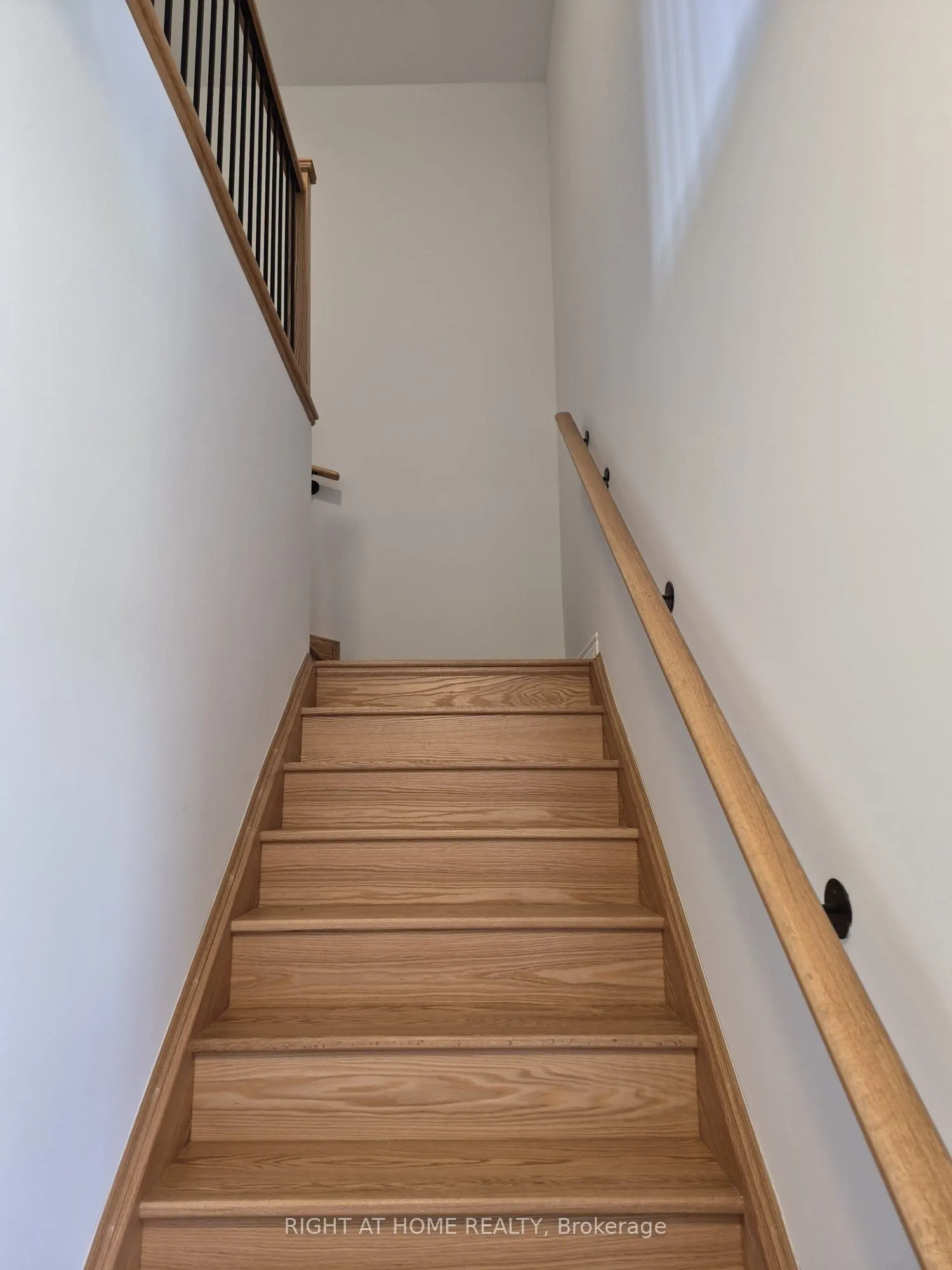 17 Ravenscraig Place