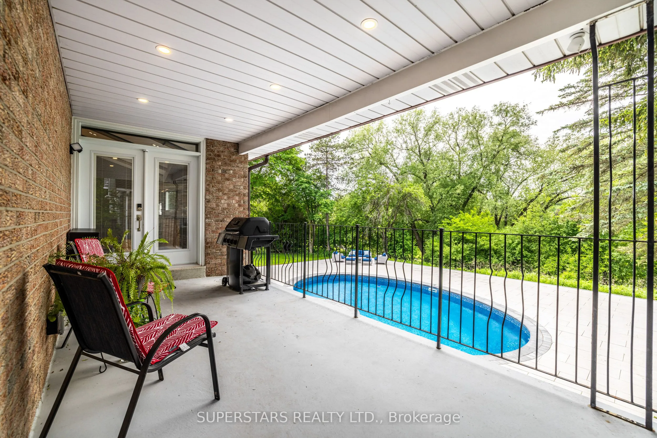 56 Cynthia Crescent