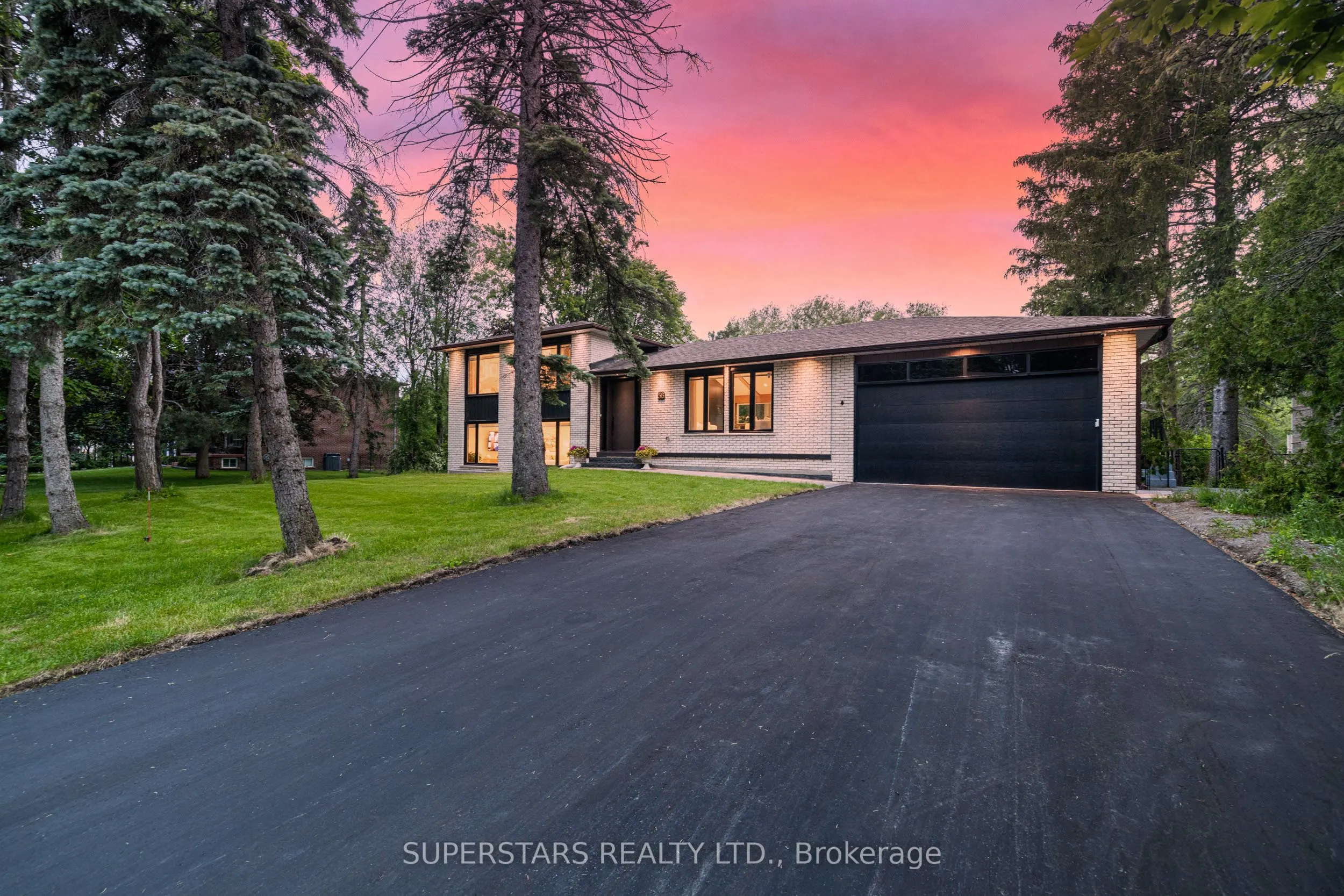 56 Cynthia Crescent