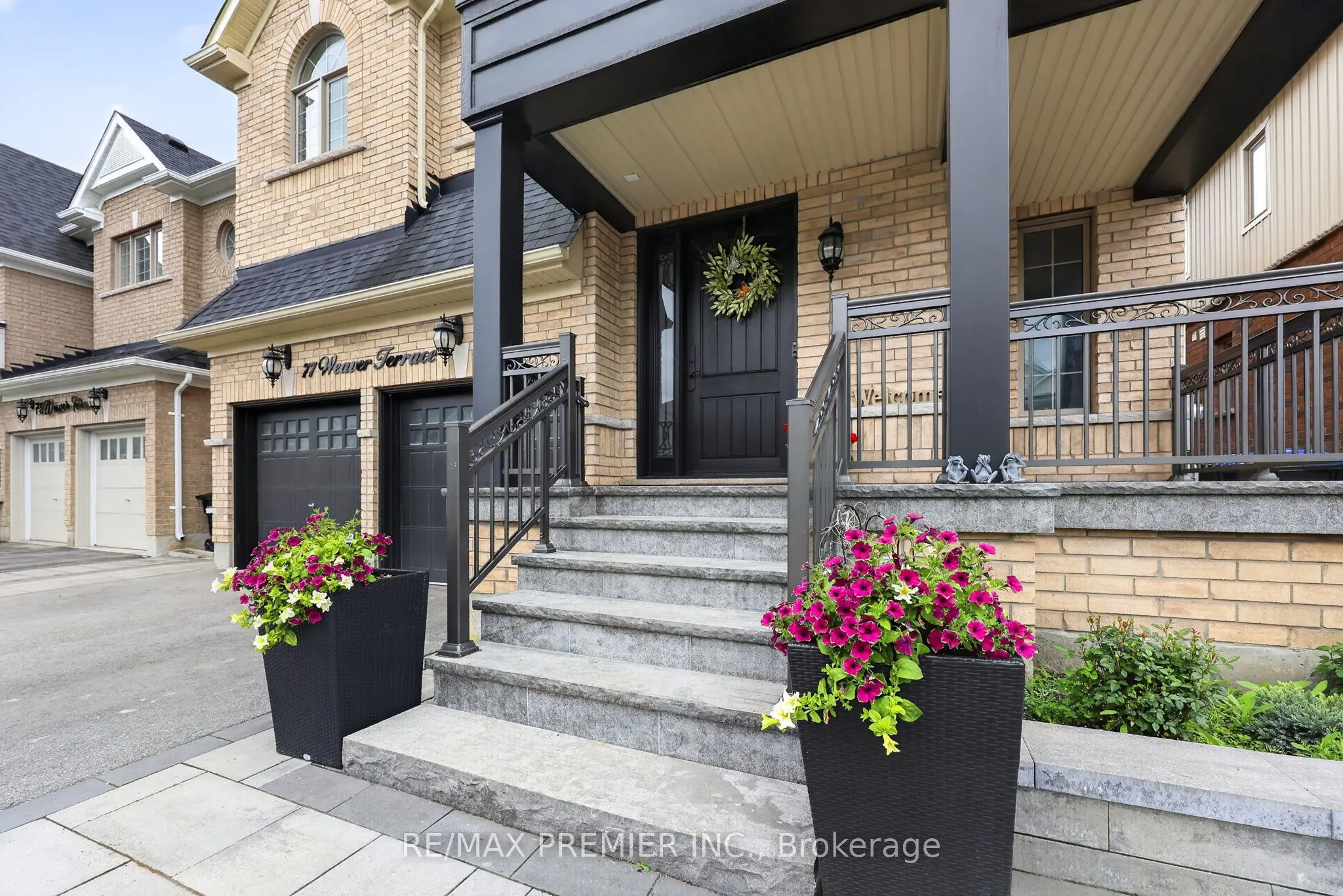 77 Weaver Terrace