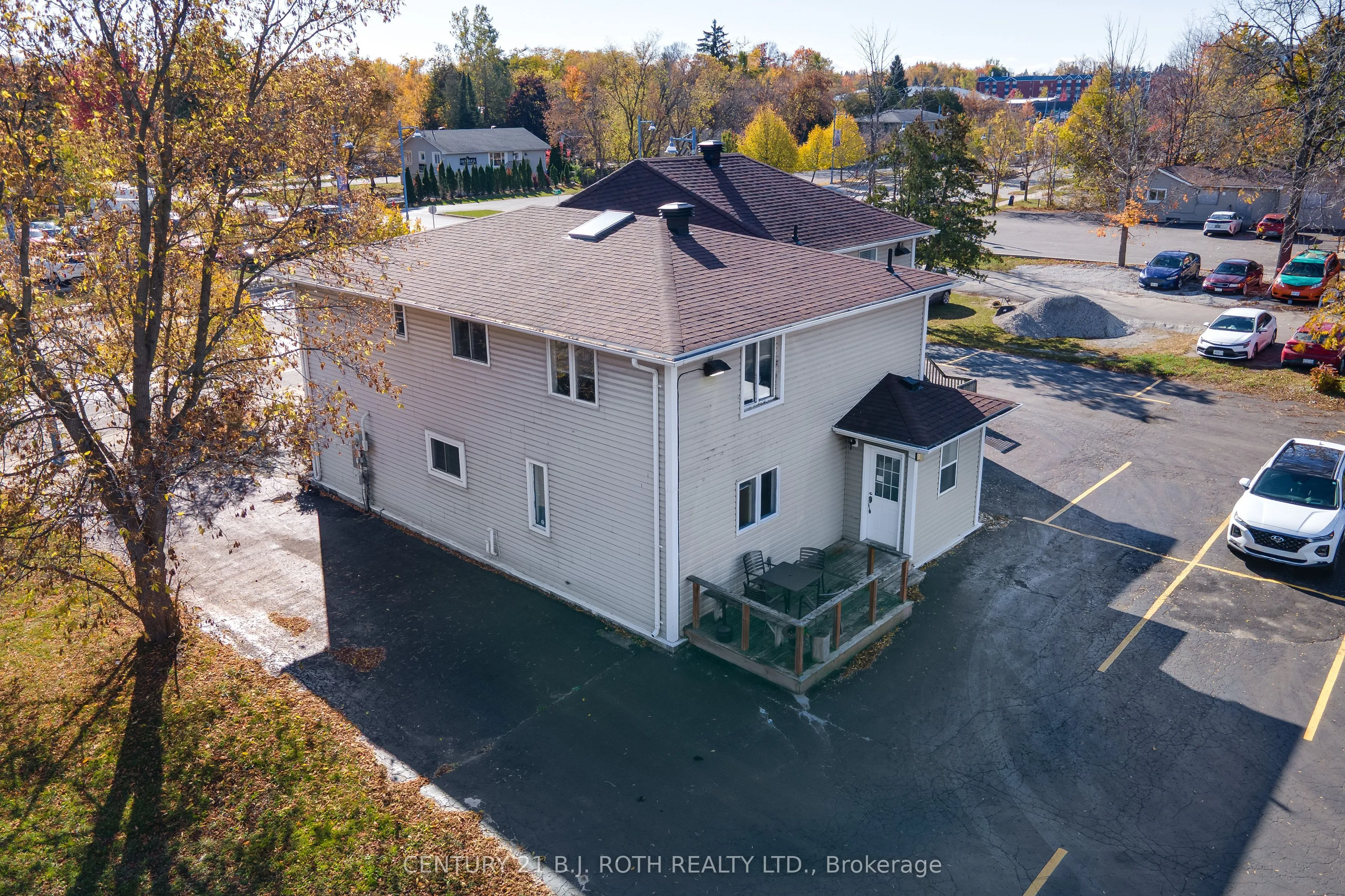 888 Innisfil Beach Road