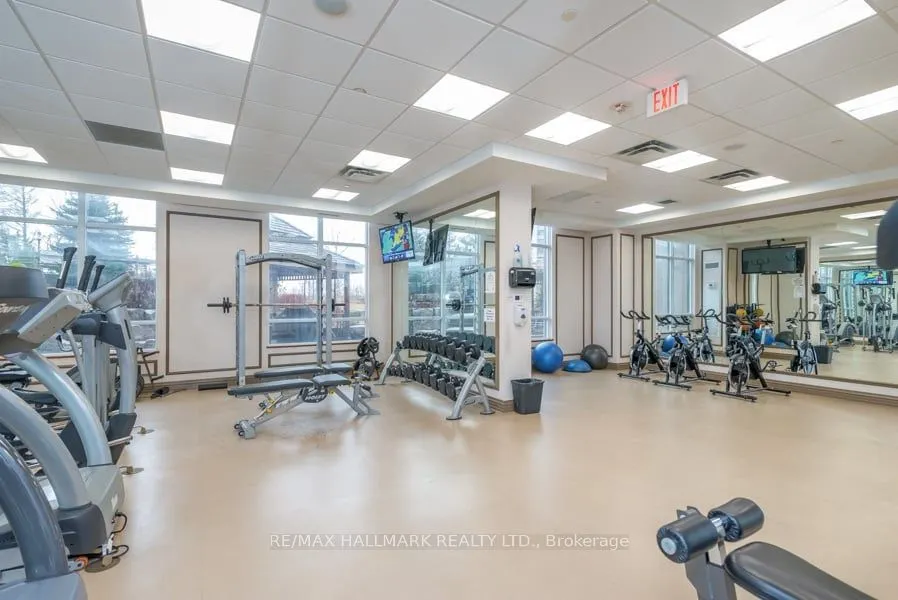 9245 Jane Street #303