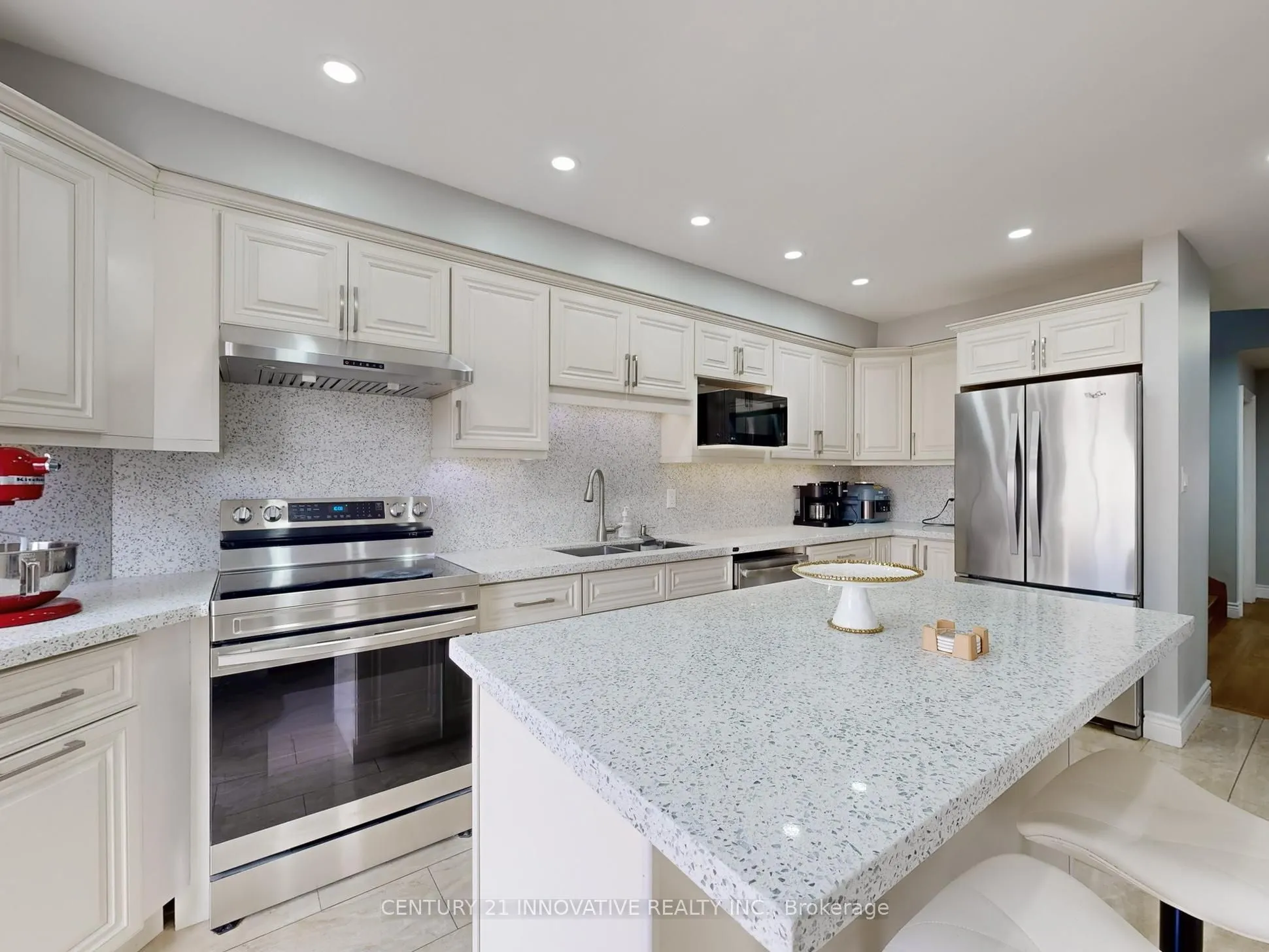 336 St Joan Of Arc Avenue