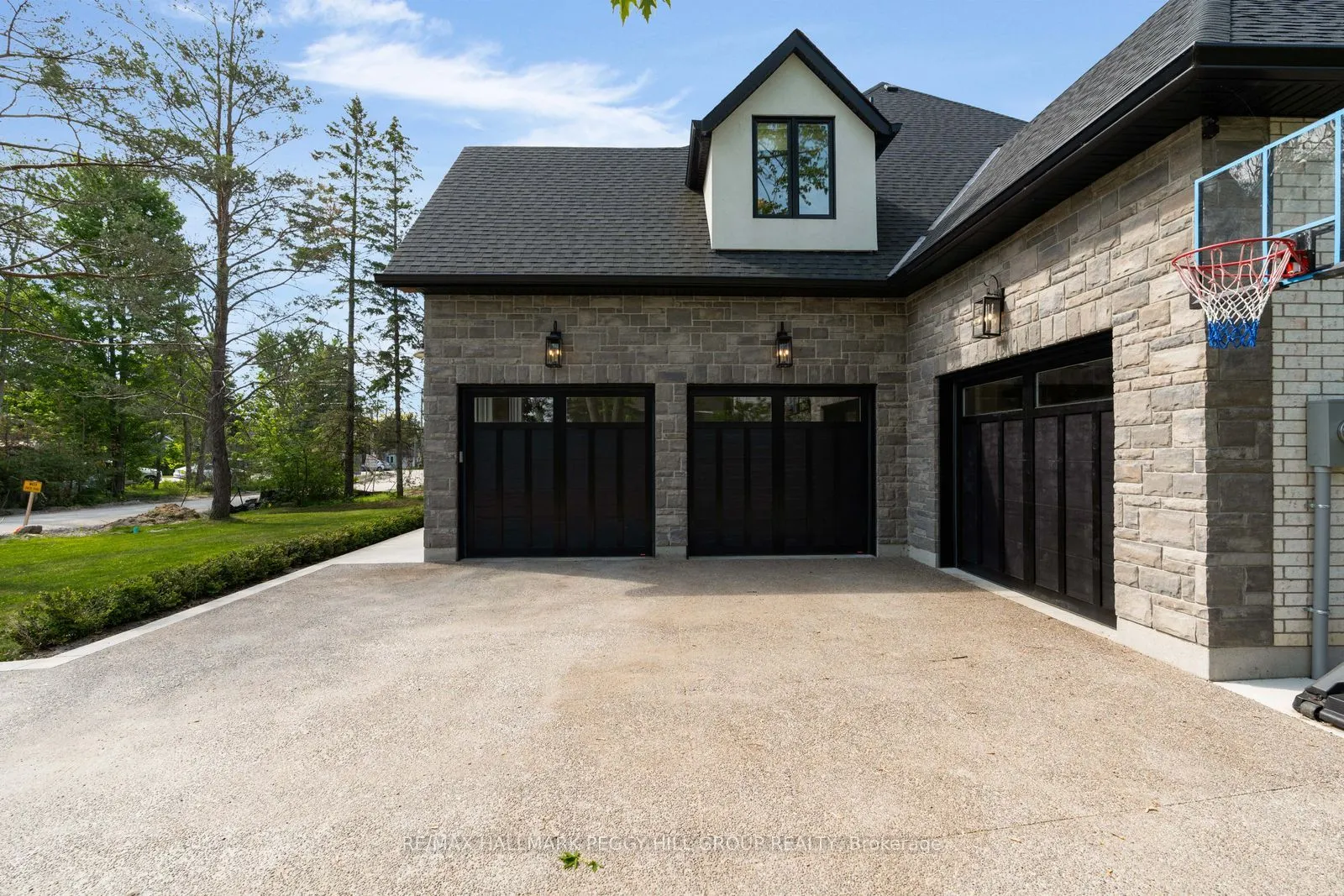 2338 Buchanan Street