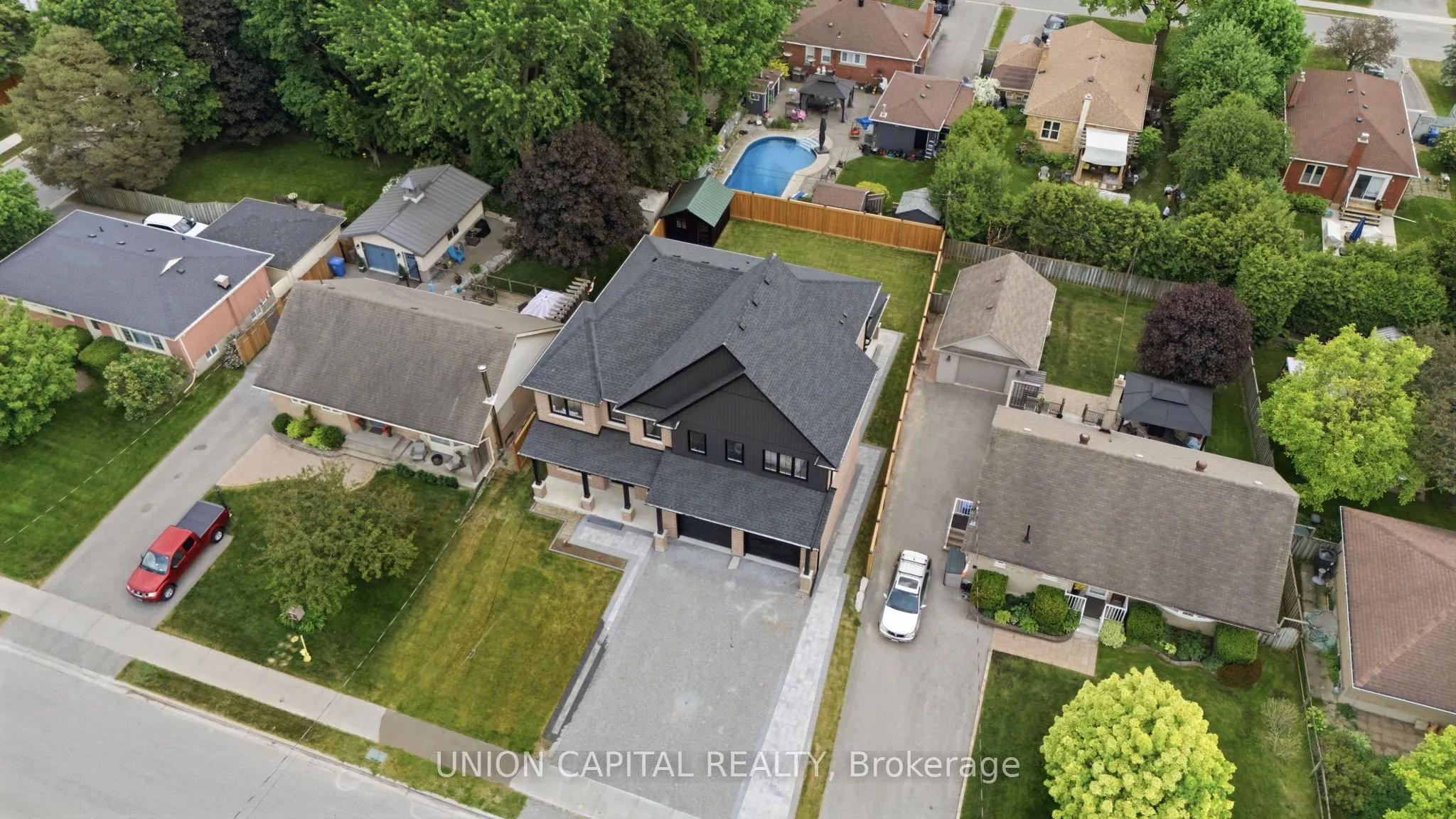 106 Hawthorn Avenue