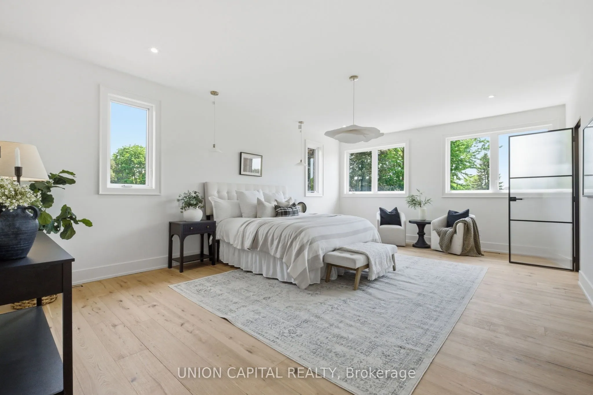 106 Hawthorn Avenue