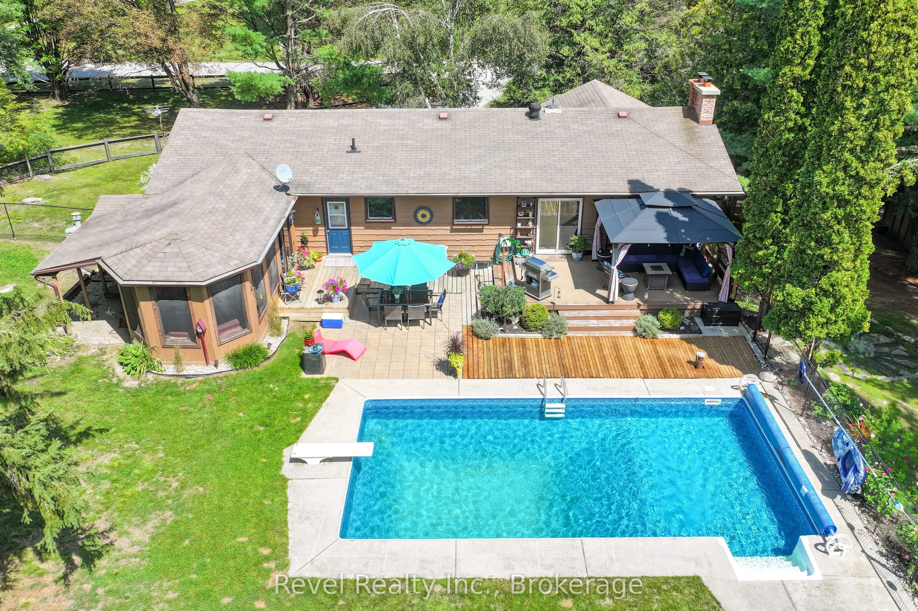 20 The Pines Lane