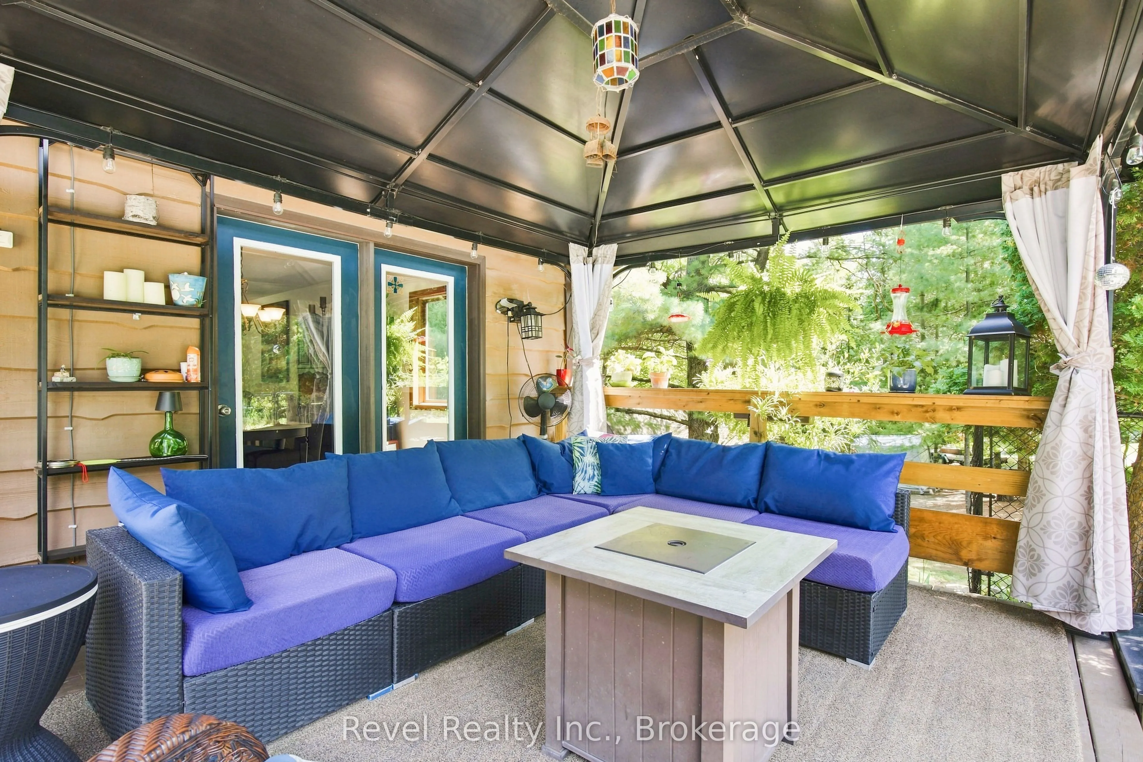 20 The Pines Lane