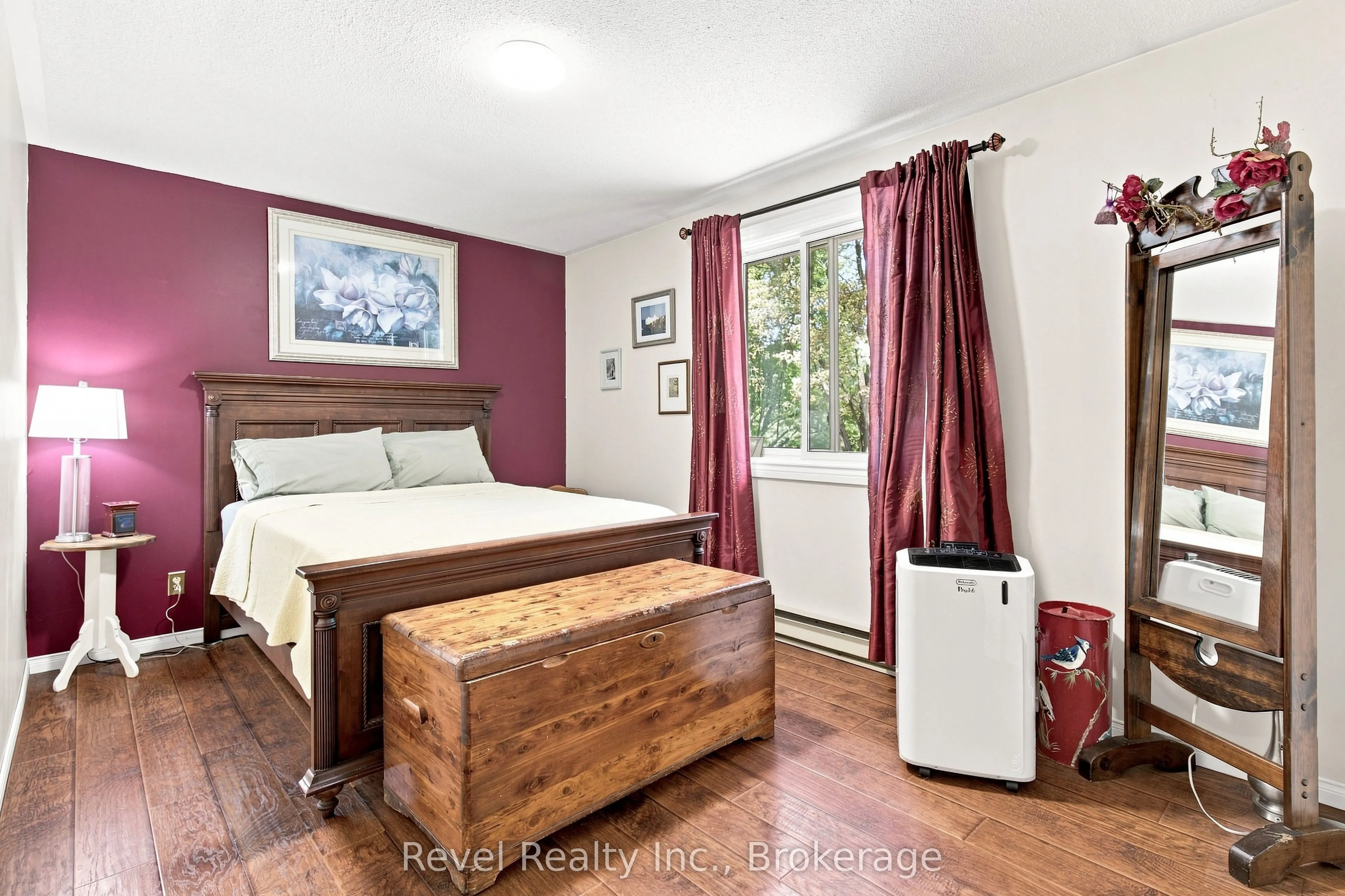 20 The Pines Lane