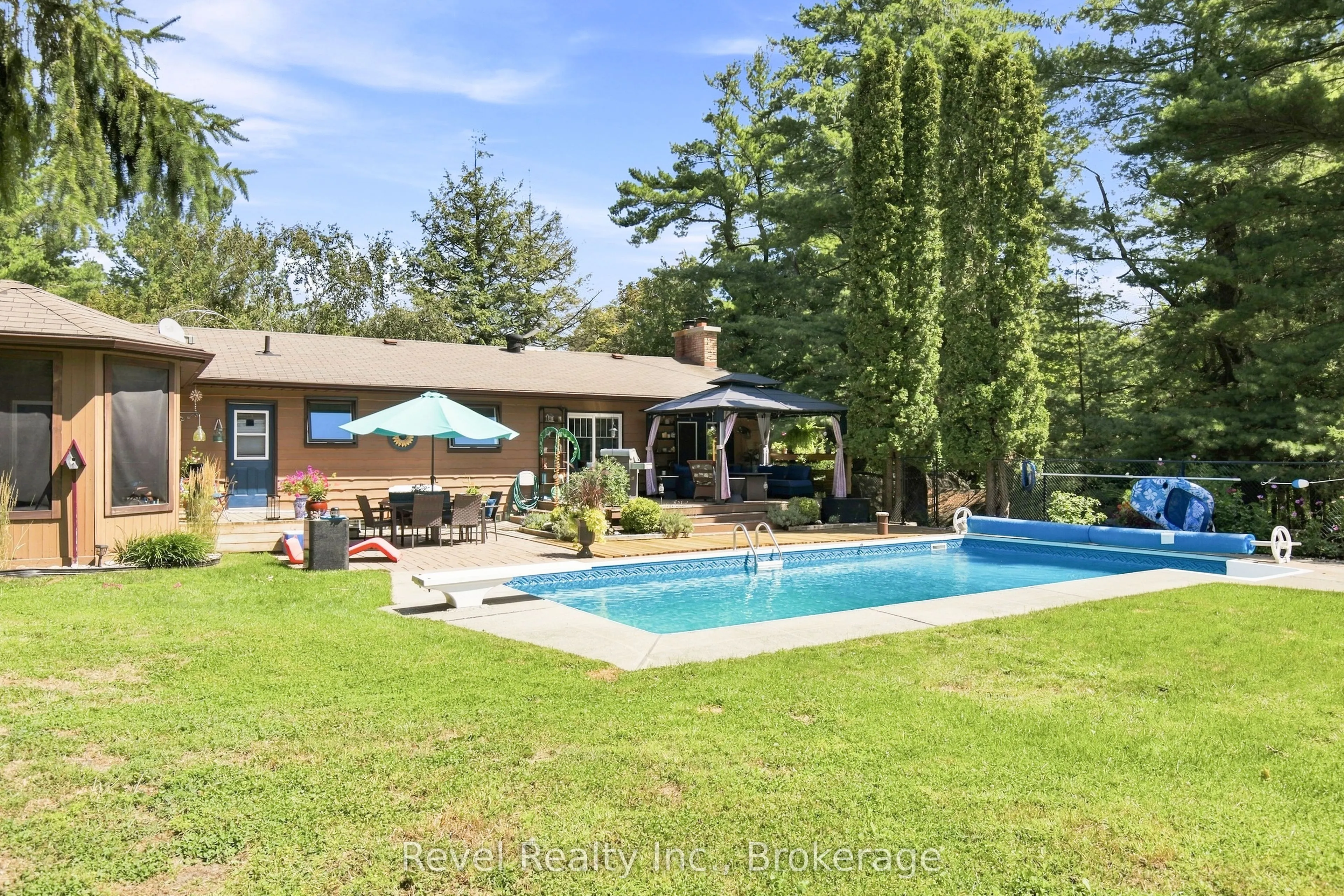 20 The Pines Lane