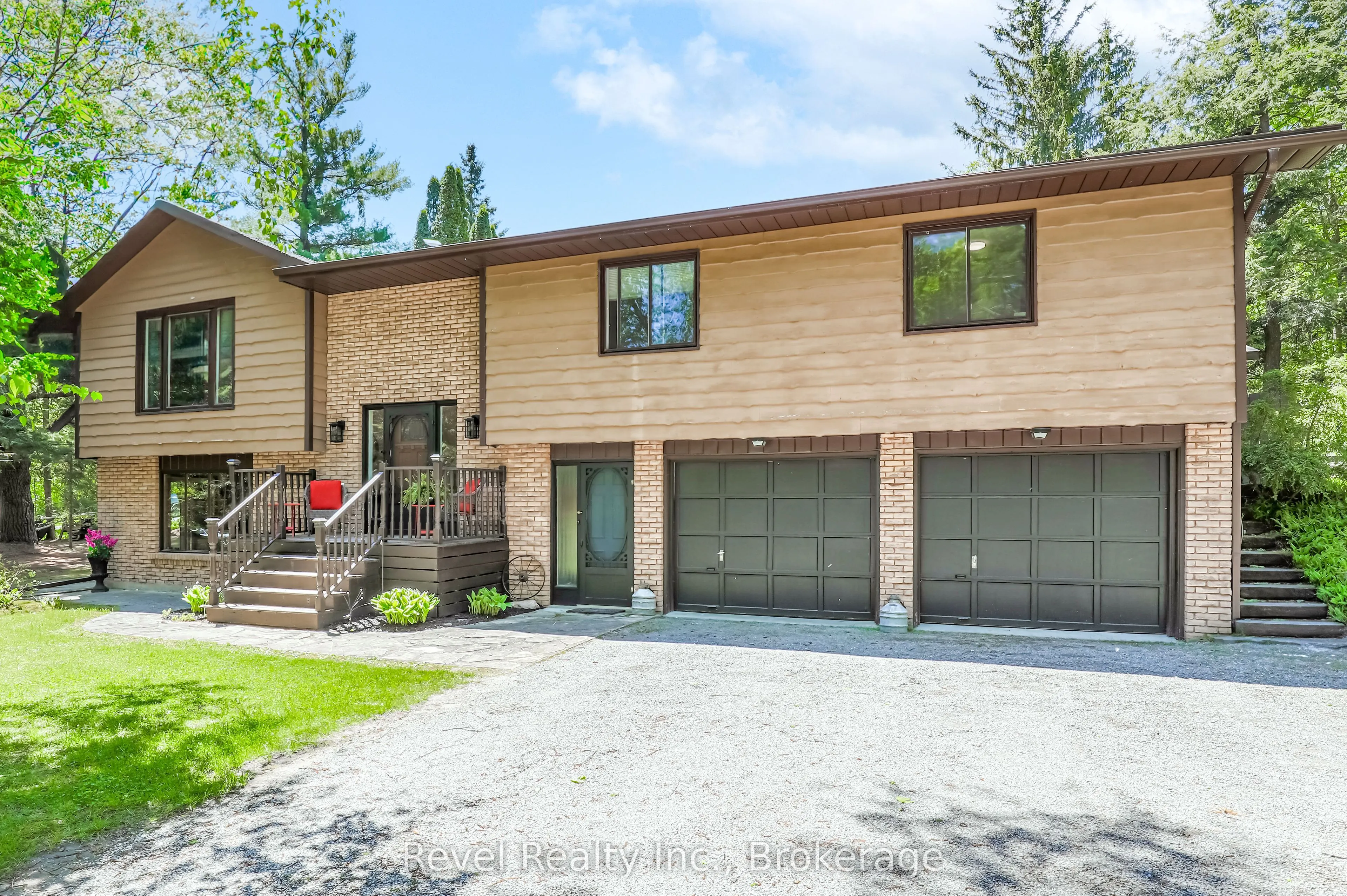 20 The Pines Lane