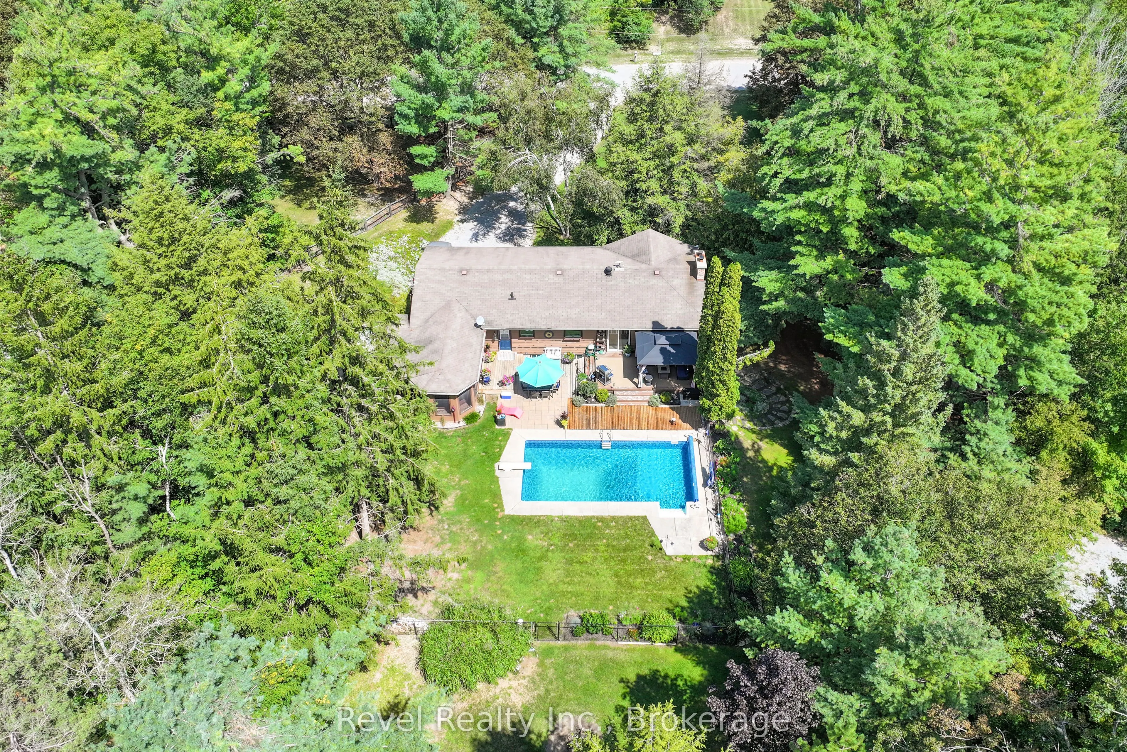 20 The Pines Lane