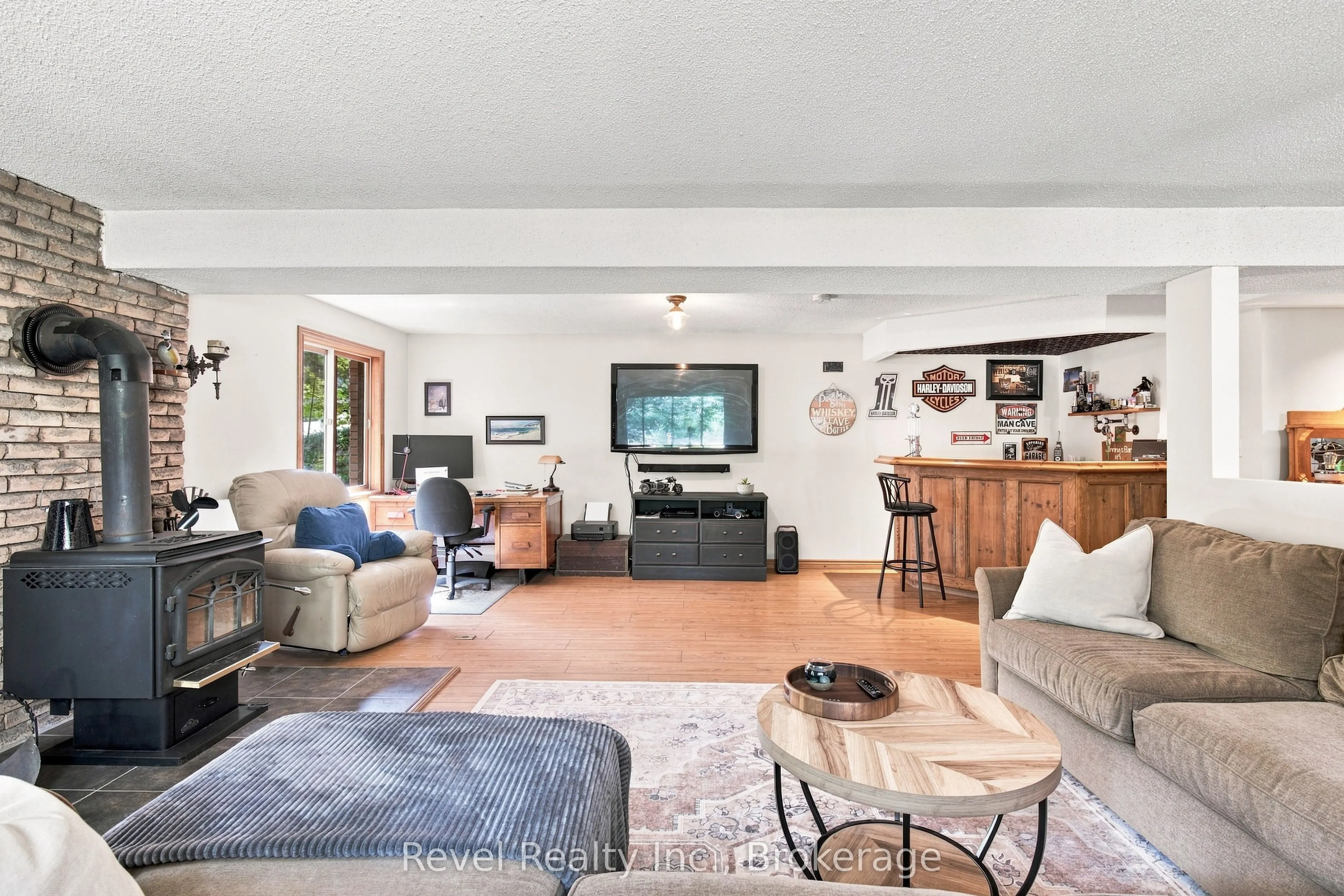 20 The Pines Lane