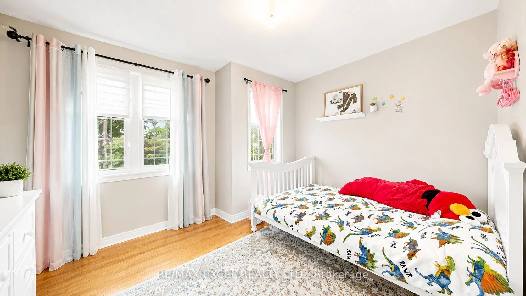176 Sir Sanford Fleming Way
