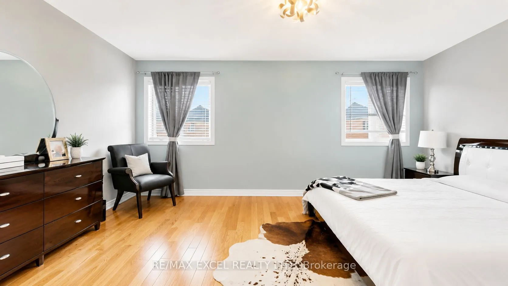 176 Sir Sanford Fleming Way