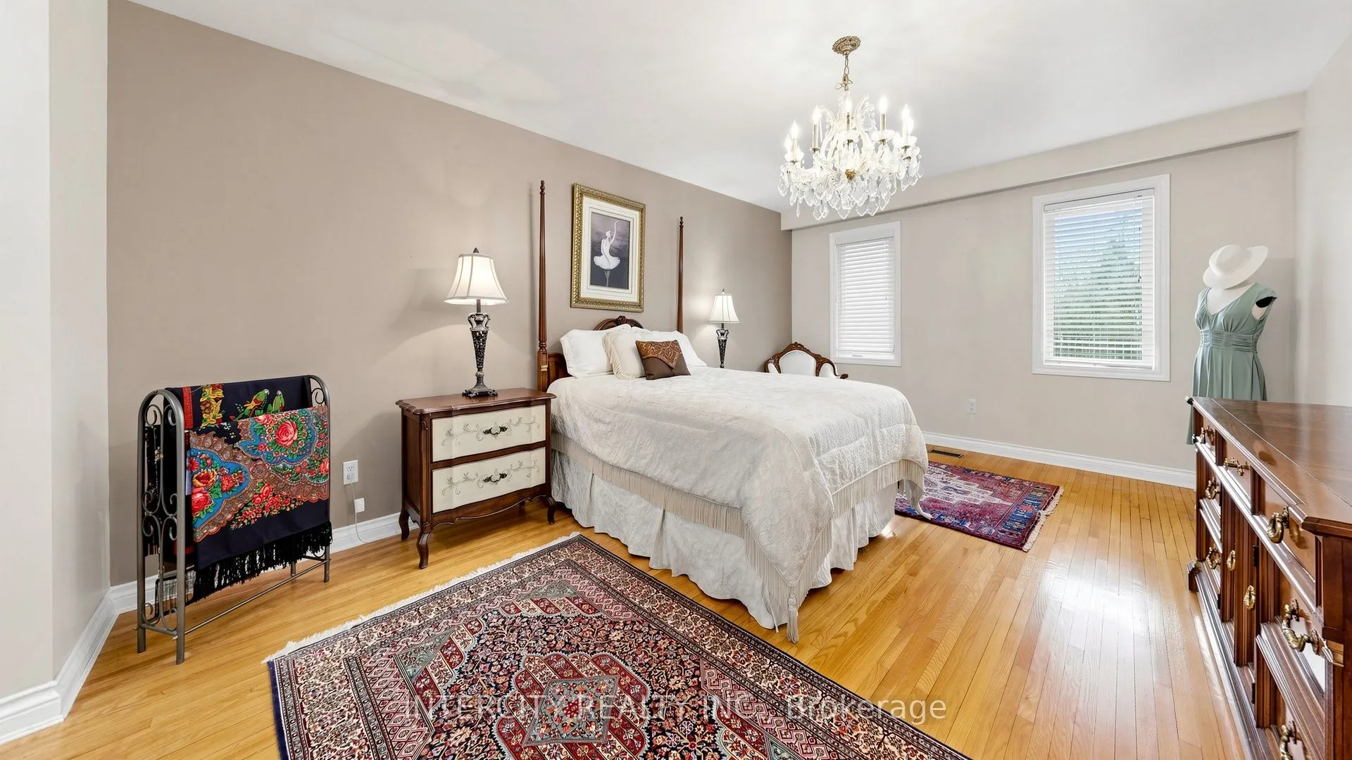 76 Spruce Avenue
